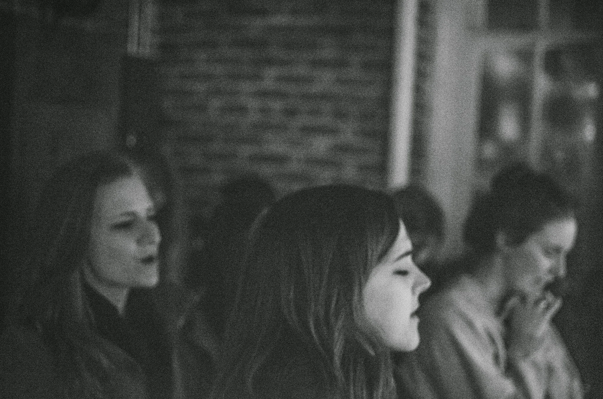 d3-college-girls-worshipping-belmont-university-blurry.jpg