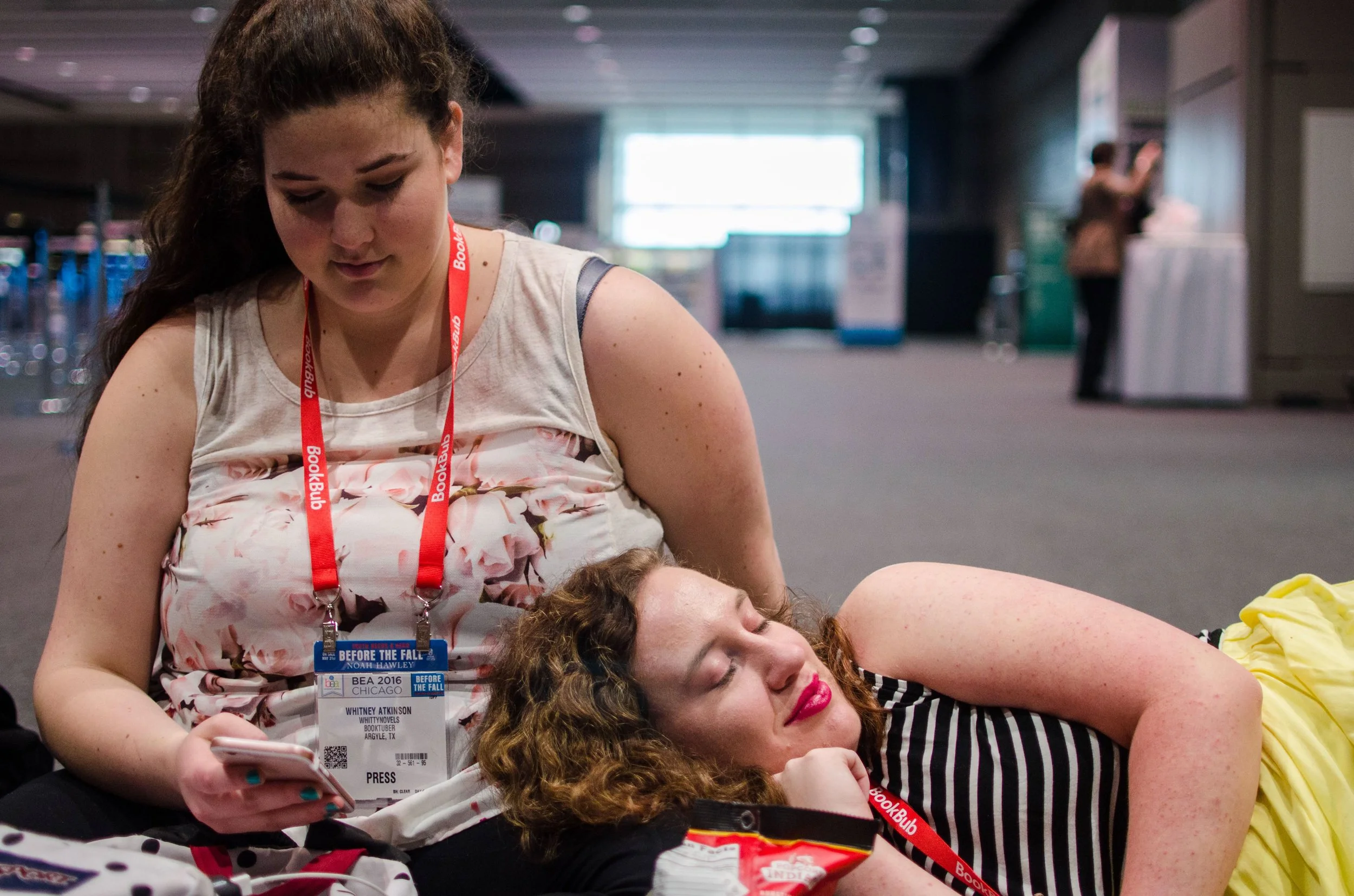 BT33-two-plus-sized-women-at-bea-chicago.jpg