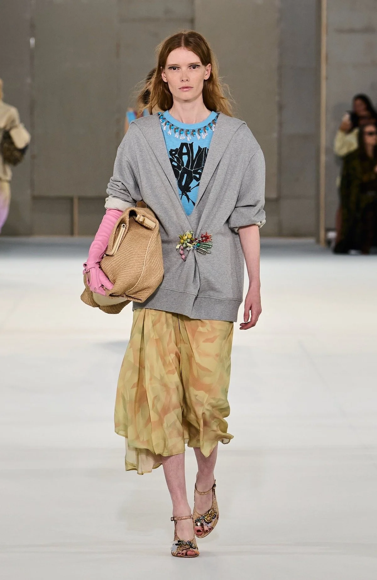 Fits Like a Glove

Dries Van Noten Spring 2027

Image: Courtesy