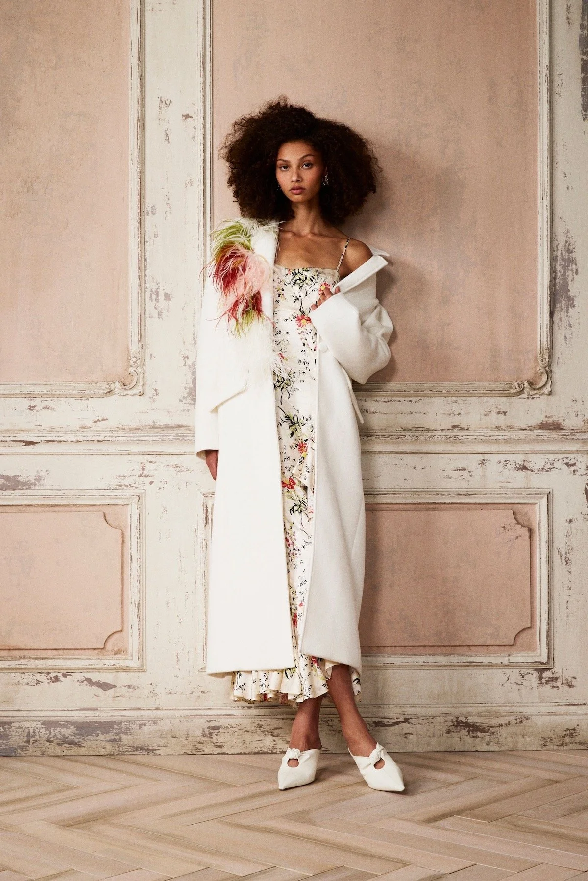 Cinq à Sept Resort 2027

Image: Courtesy