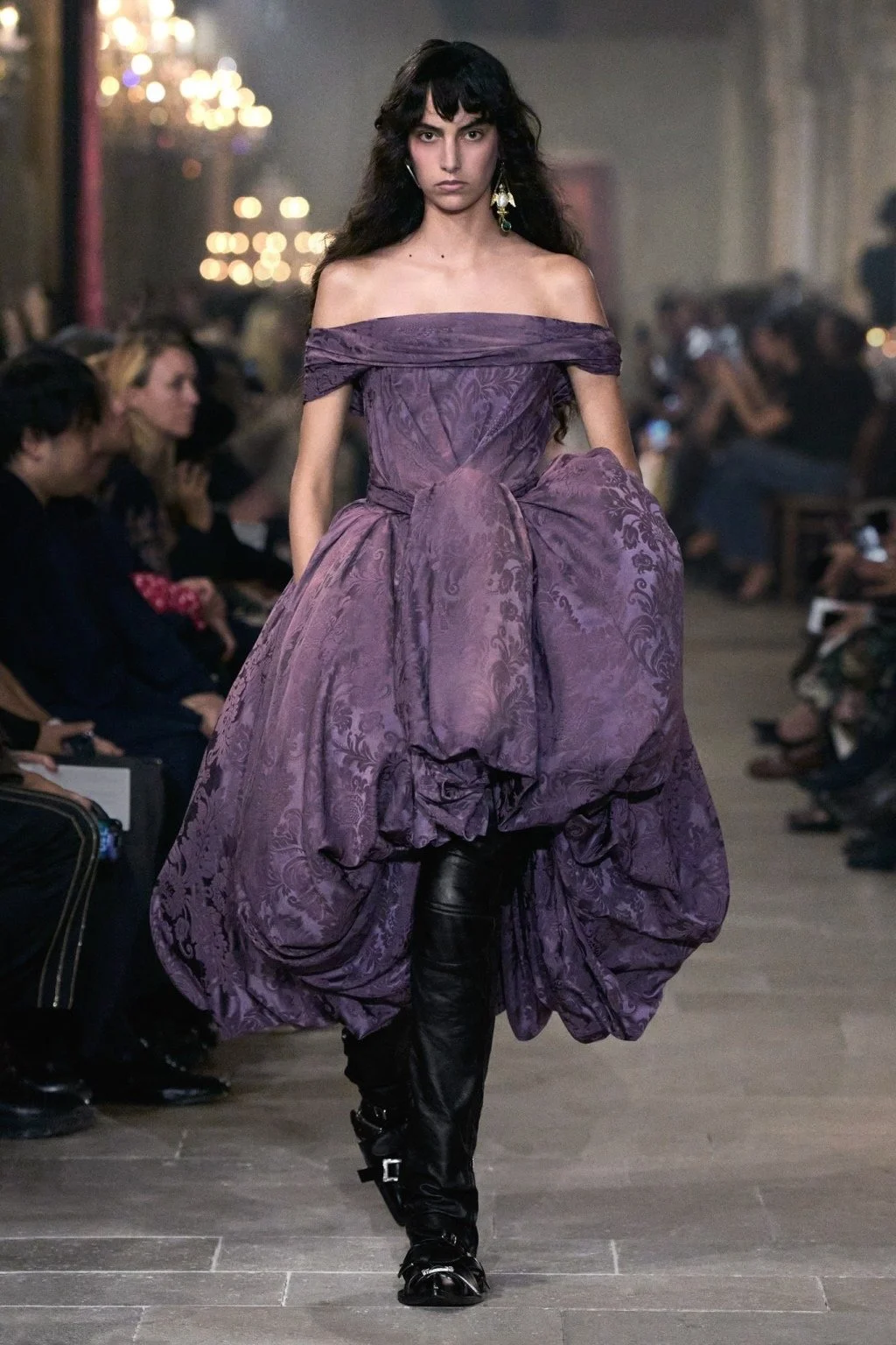 Bunch of Balloons

Acne Studios Spring 2027

Image: Courtesy