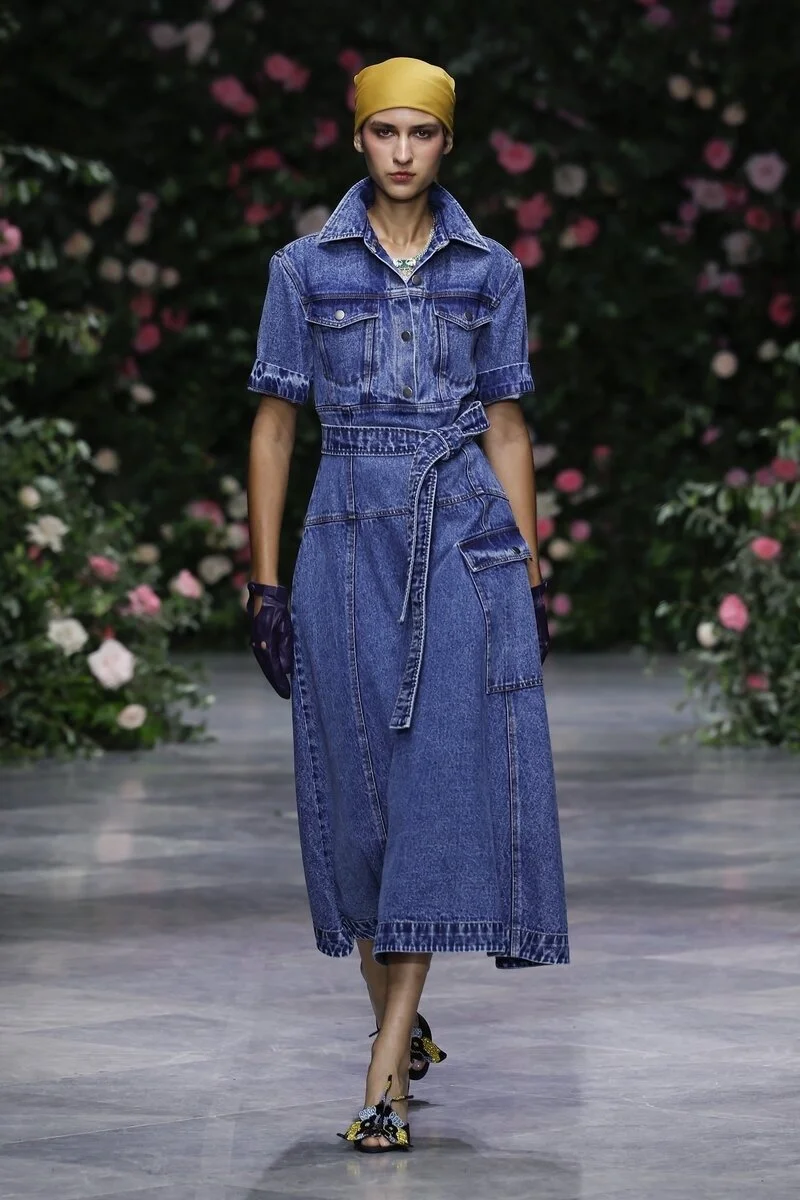 Fits Like a Glove

Bibhu Mohapatra Spring 2027

Image: Courtesy