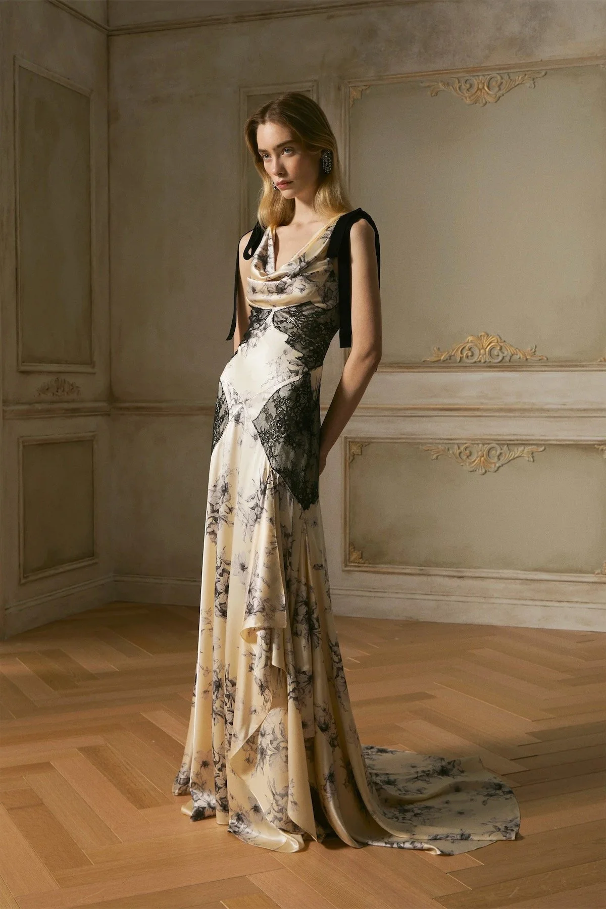 Cinq à Sept Pre-Fall 2026

Image: Courtesy