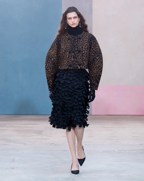 Leopard Leads the Pack

Carolina Herrera Fall 2026

Image: Courtesy