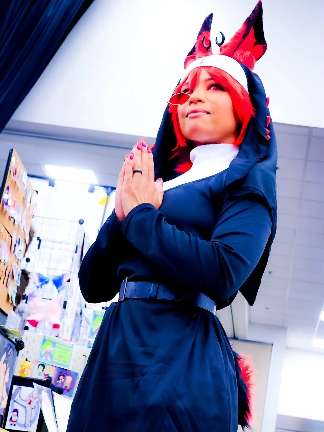 During @ecchiexpo I met this devilish-looking one walking around, @seirasancho did a great Nun Alastor. Had to add the music from one of my favorite songs in the series. Love how this photo came out and cosplay was amazing to see. 

#ecchiexpo #ecchi