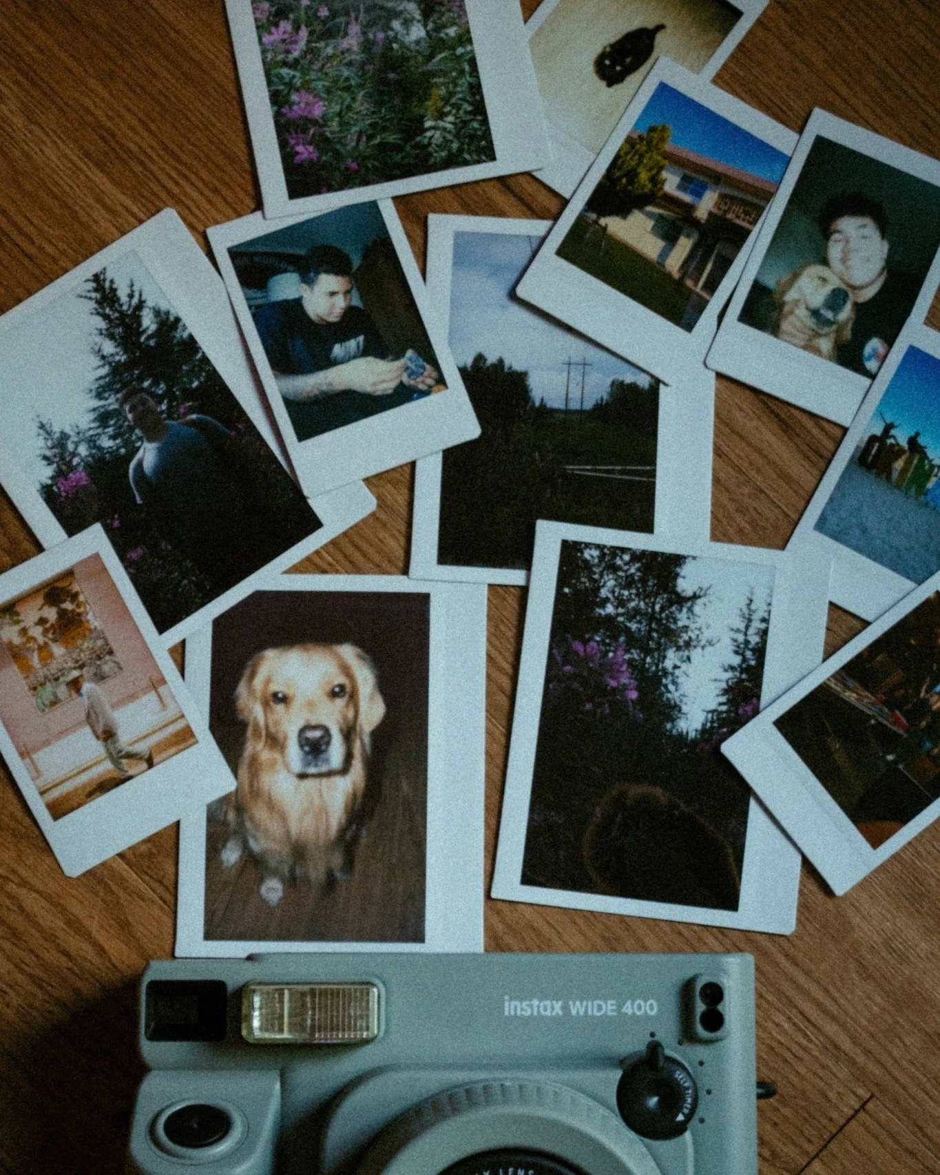 𝚆𝚑𝚎𝚗 𝙲𝚊𝚕𝚎𝚋 𝚊𝚗𝚍 𝙸 𝚏𝚒𝚛𝚜𝚝 𝚖𝚎𝚝, 𝙸 𝚌𝚊𝚛𝚛𝚒𝚎𝚍 𝚊𝚛𝚘𝚞𝚗𝚍 𝚊 𝚕𝚒𝚝𝚝𝚕𝚎 𝙸𝚗𝚜𝚝𝚊𝚡 𝙼𝚒𝚗𝚒 𝚌𝚊𝚖𝚎𝚛𝚊. 𝙸 𝚍𝚒𝚍𝚗&rsquo;𝚝 𝚞𝚜𝚎 𝚒𝚝 𝚏𝚘𝚛 𝚖𝚞𝚌𝚑&mdash;𝚓𝚞𝚜𝚝 𝚞𝚜. 𝙽𝚘𝚠, 𝚕𝚘𝚘𝚔𝚒𝚗𝚐 𝚋𝚊𝚌𝚔 𝚊𝚝 𝚝𝚑𝚘𝚜𝚎 