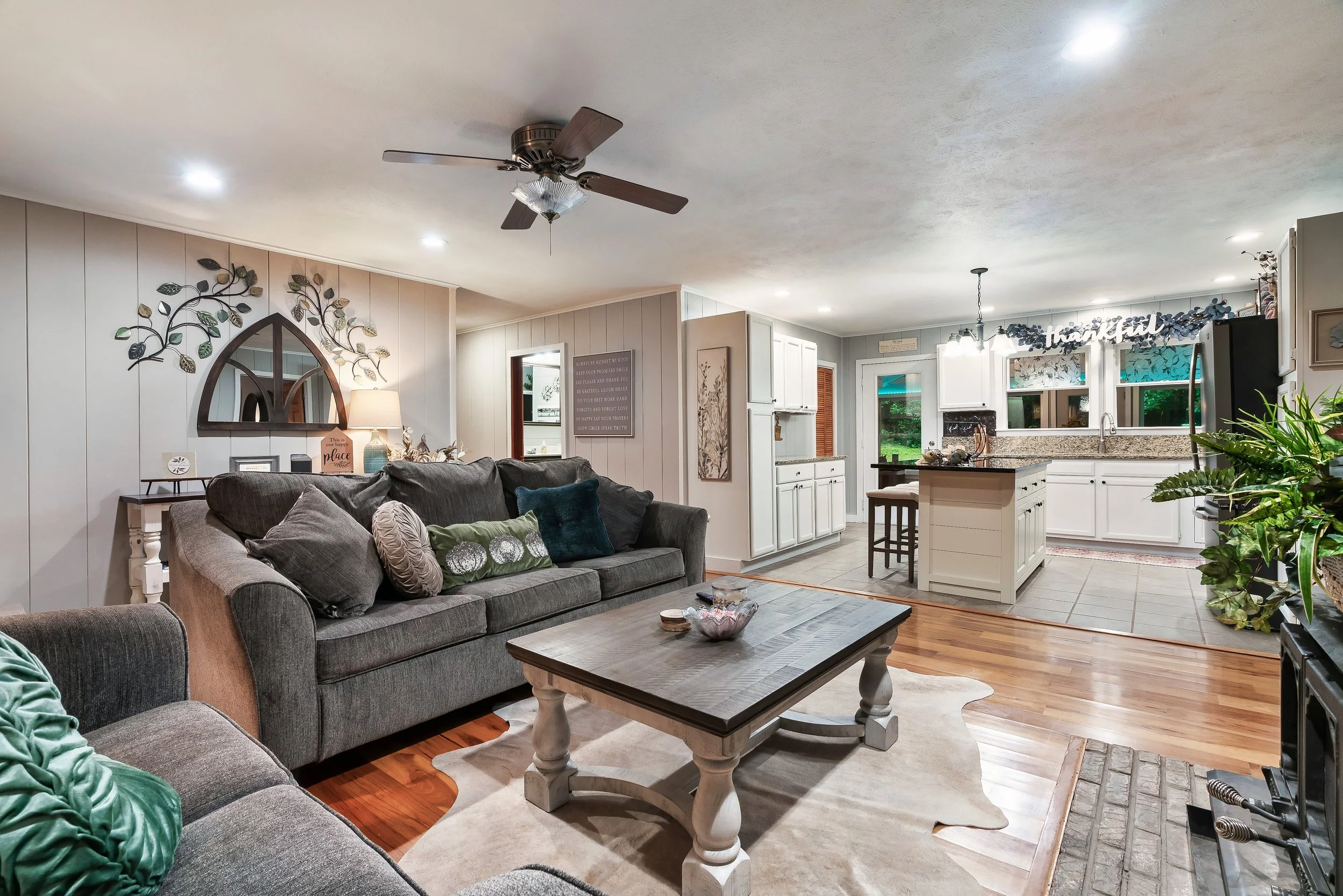 Living Room- Peace In The Valley.jpeg