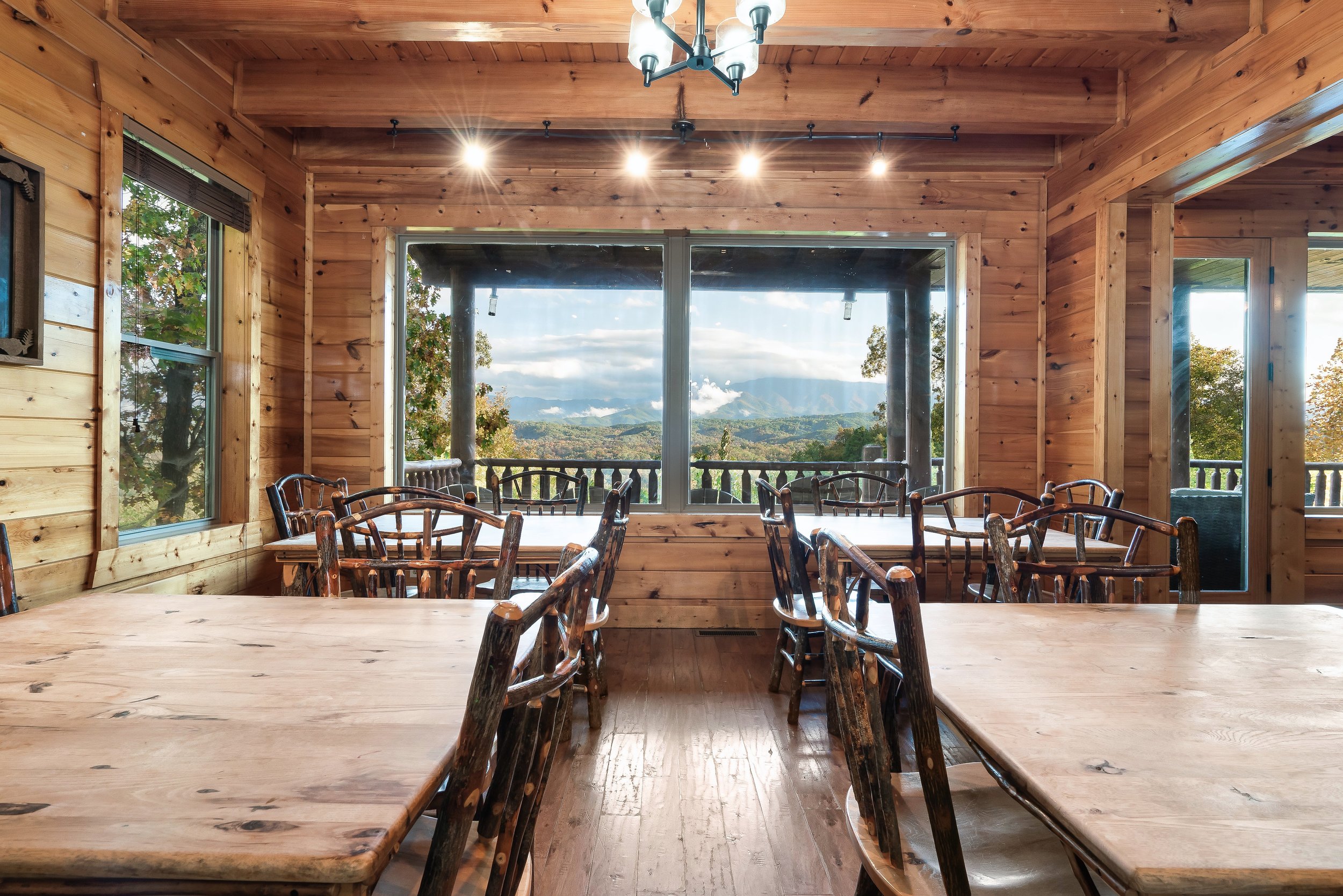 Dining Area- Sky Vista.jpeg