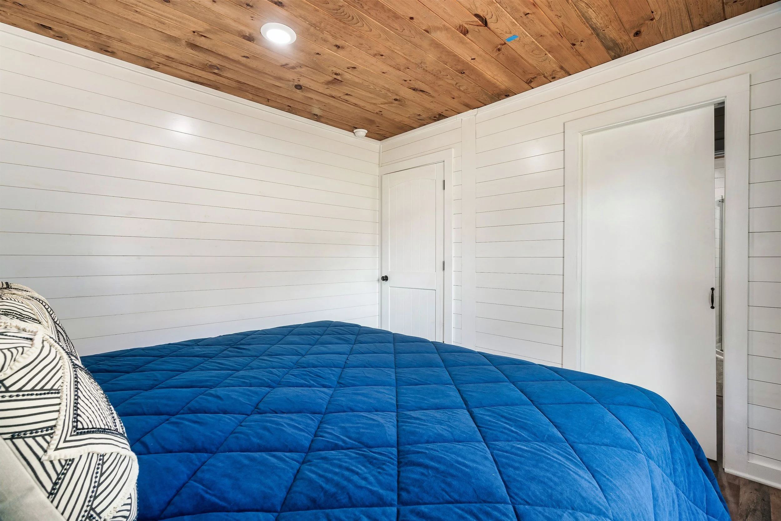 Bedroom 2- Container.jpeg