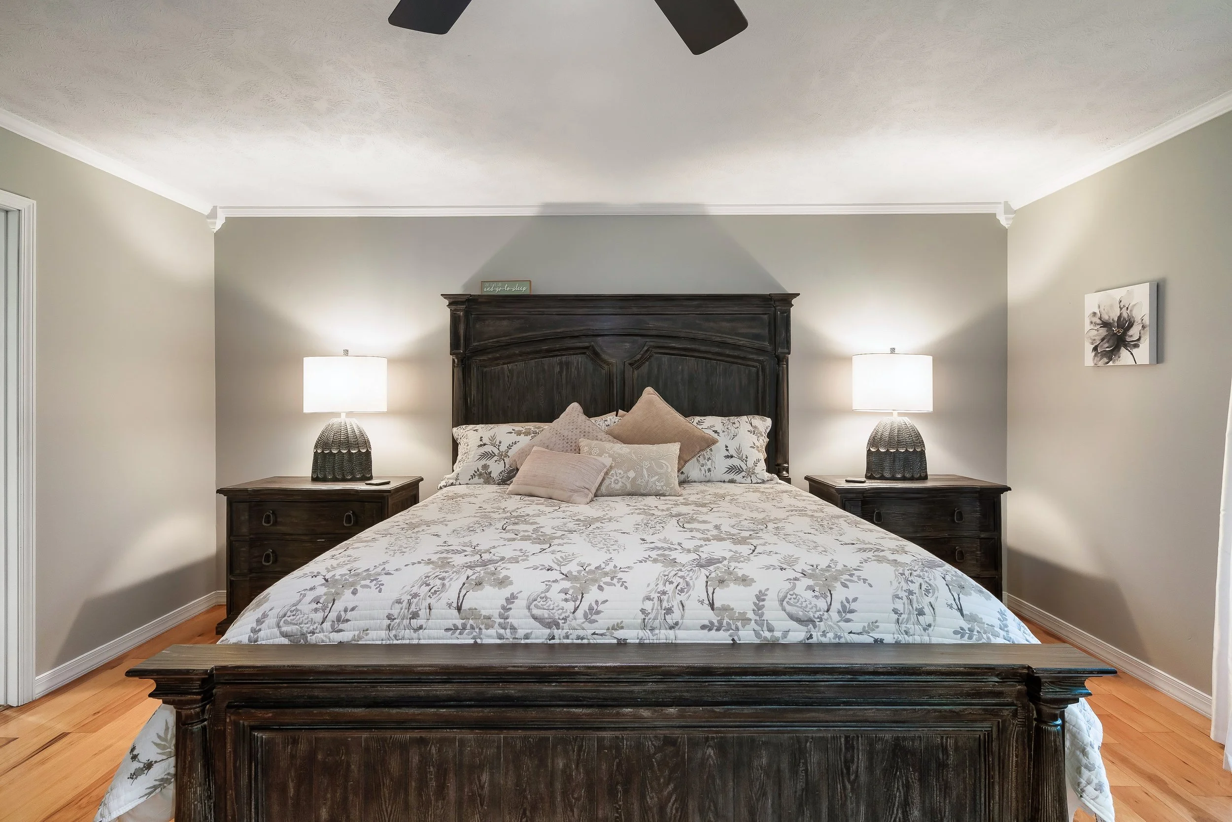 Bedroom 3- Peace In The Valley.jpeg
