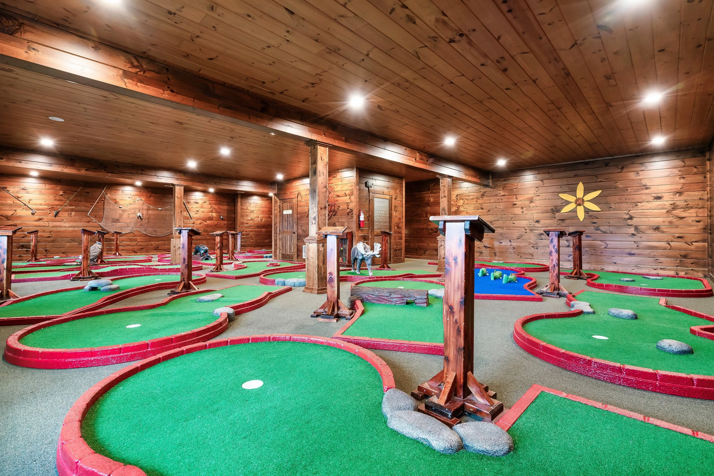 Putt Putt Room- Mountain Golf Lodge.jpeg