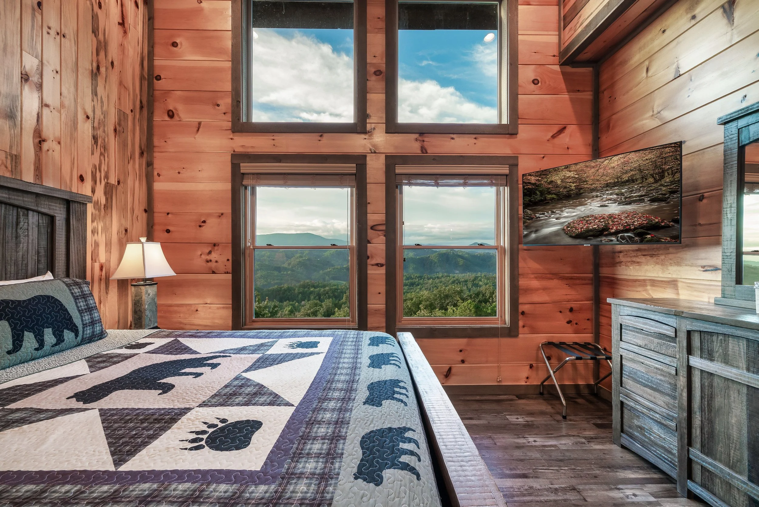 Bedroom 4 Upper Level- Sky River Lodge.jpeg