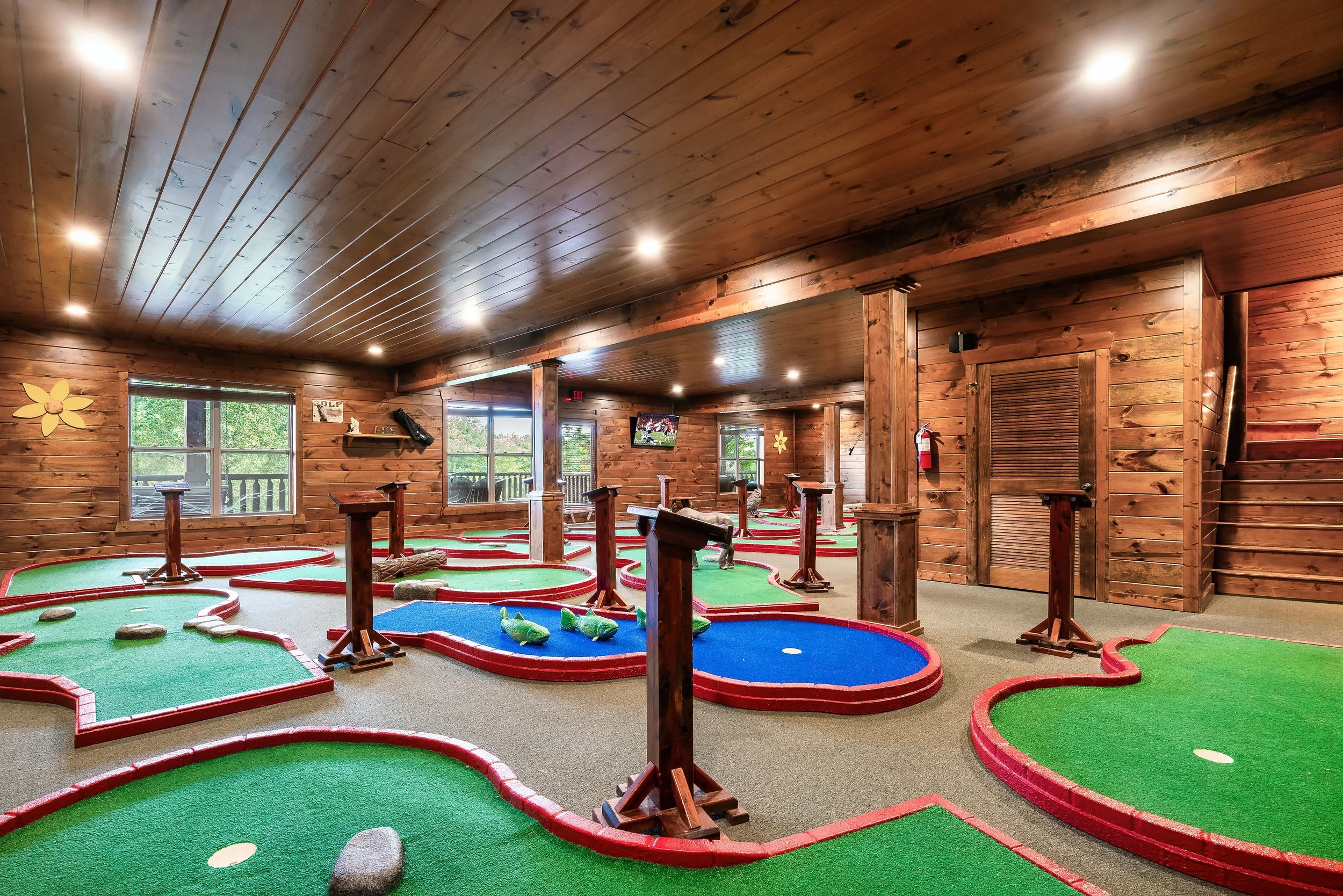 Putt Putt Room- Mountain Golf Lodge.jpeg