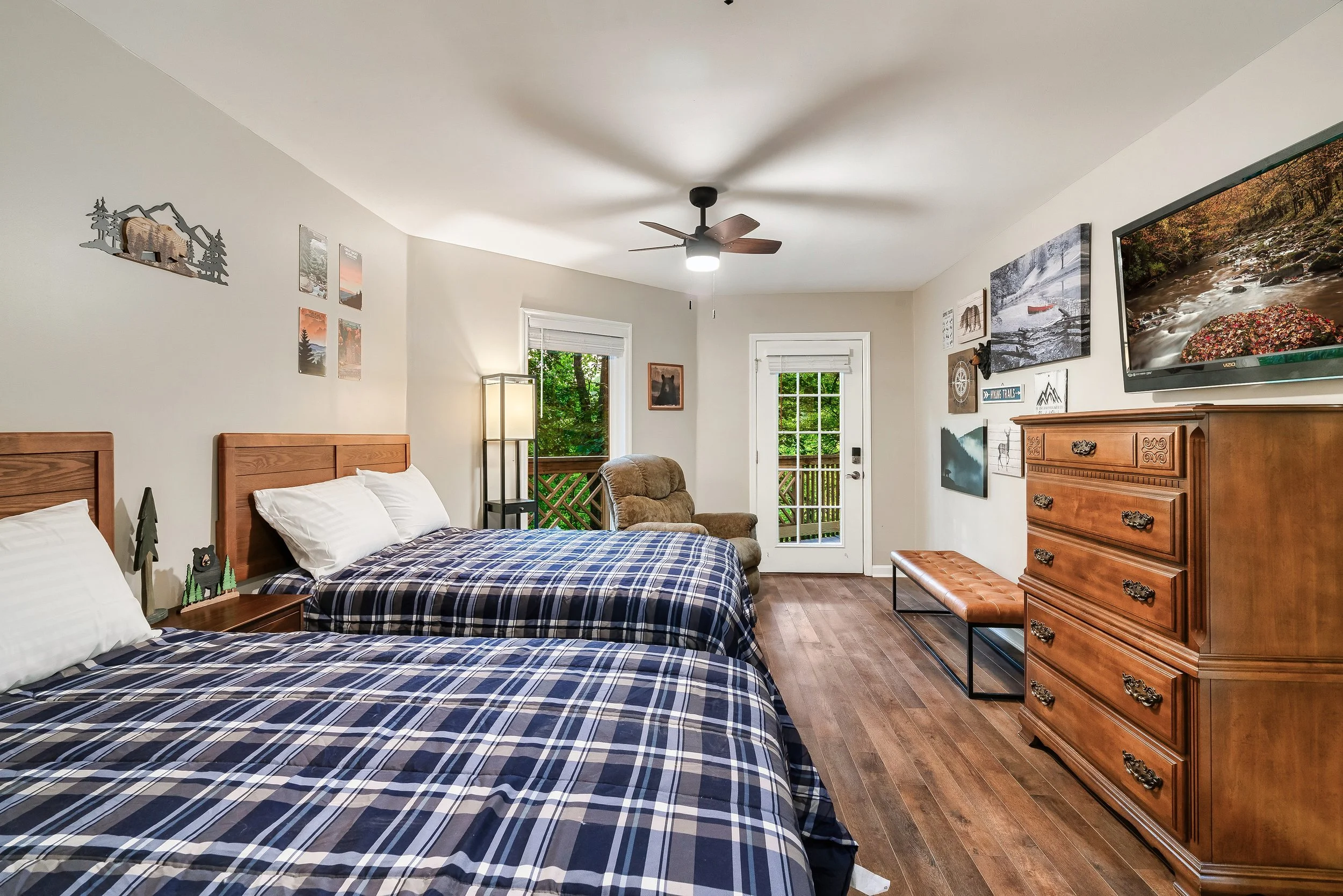 Bedroom 1 (Main Level)- Edelweiss.jpeg