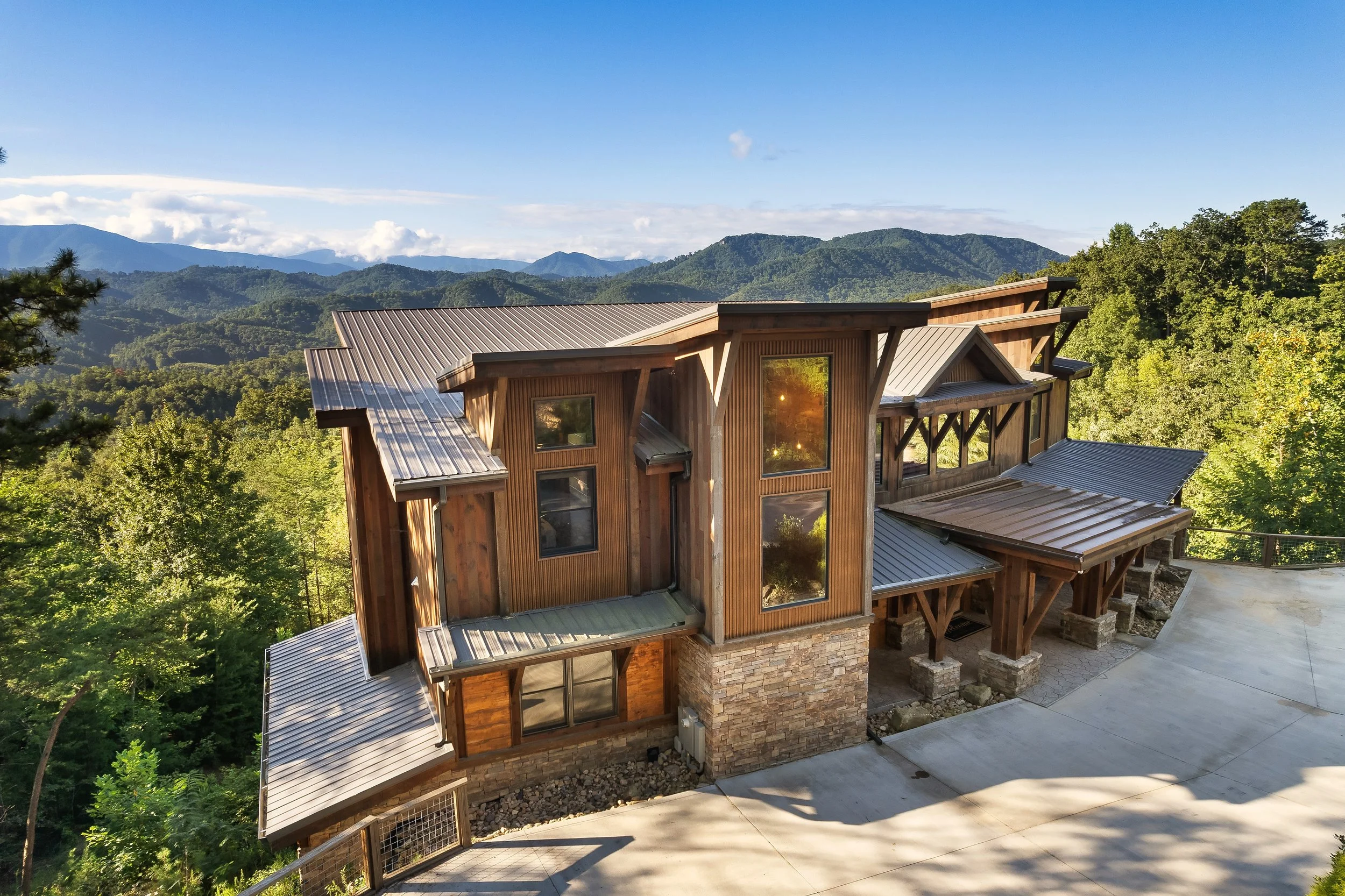 Outside- Sky River Lodge.jpeg