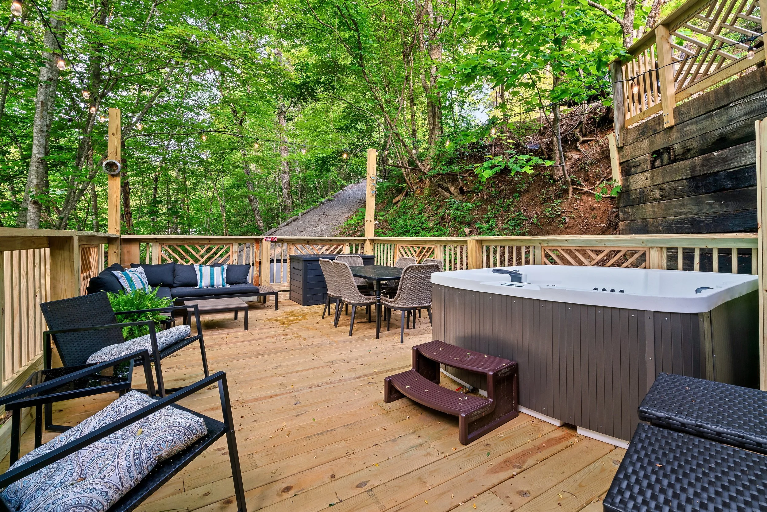 Deck- Edelweiss.jpeg