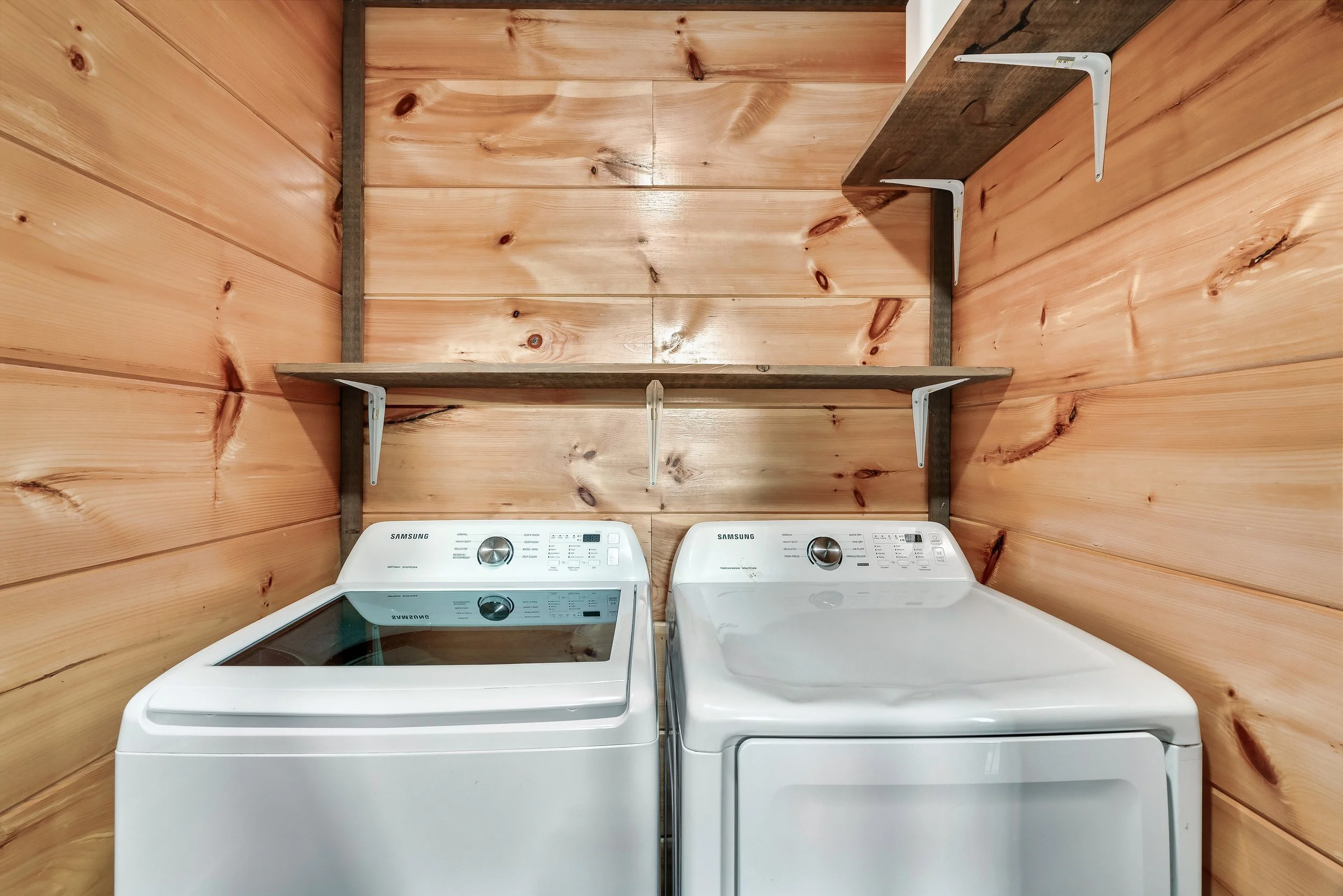 Laundry Room- Glacier Falls.jpeg