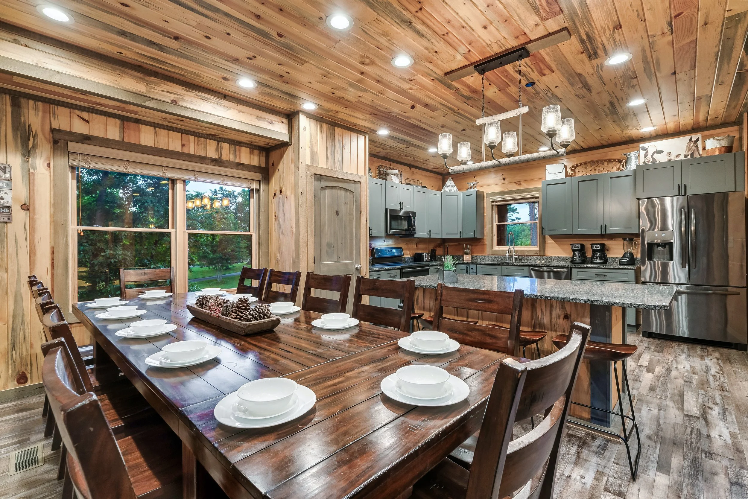 Dining Room and Kitchen- Glacier Falls.jpeg