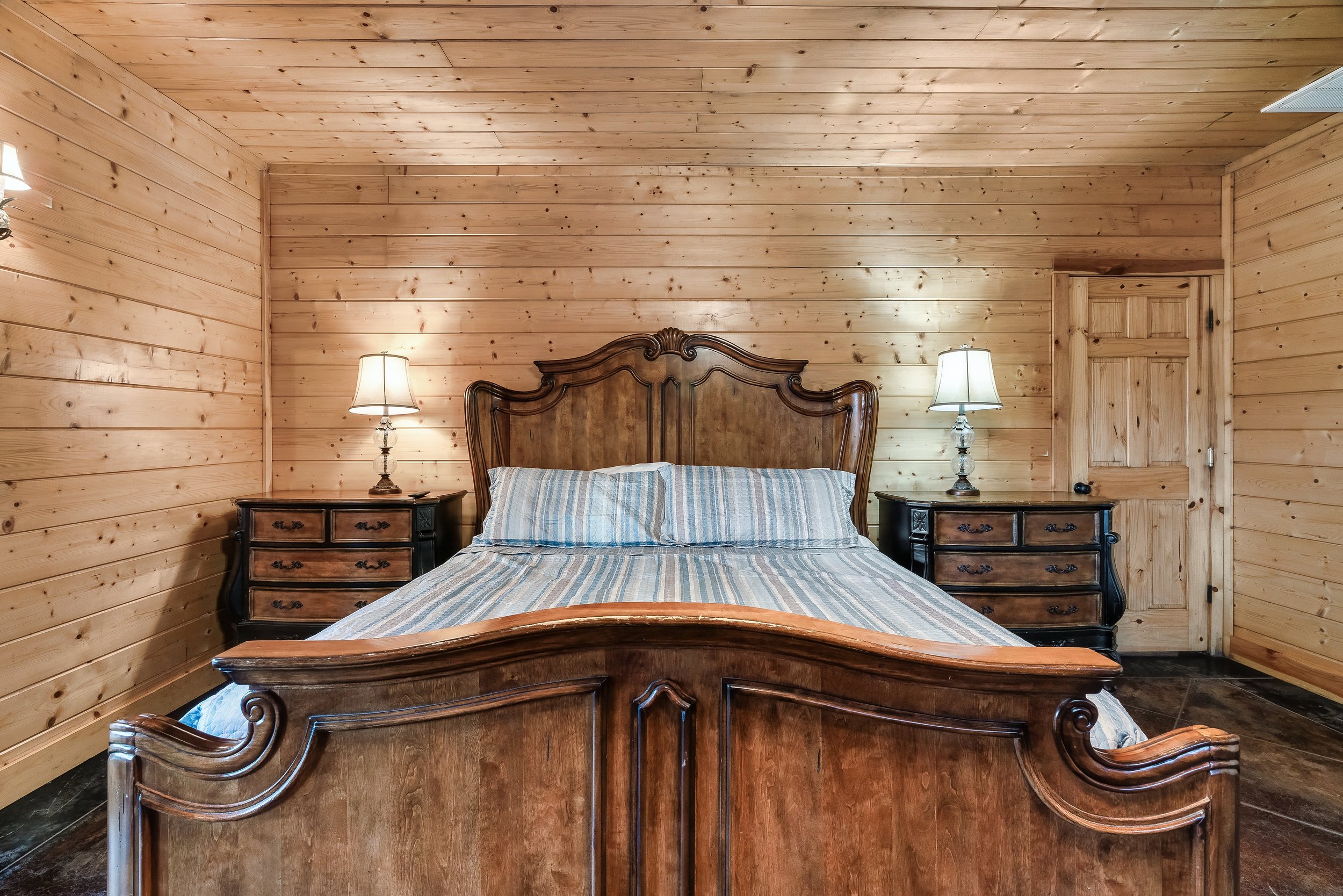 Bedroom 4 Lower Level- Legend.jpeg