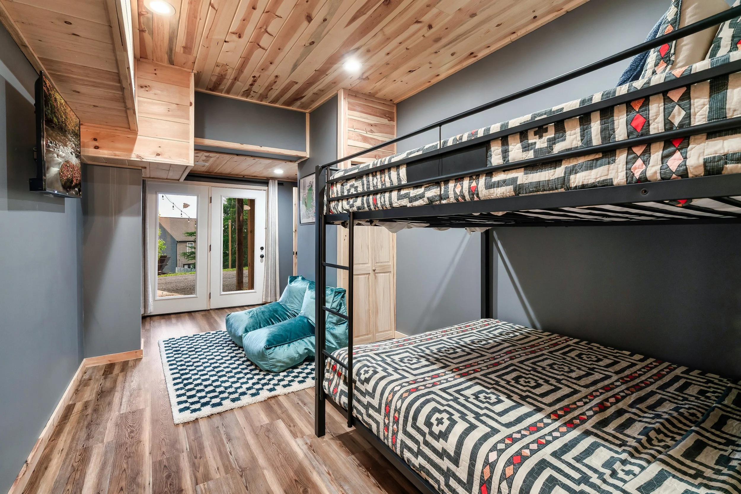 Bedroom 4 Lower Level- Twin Smoky Lodge.jpeg