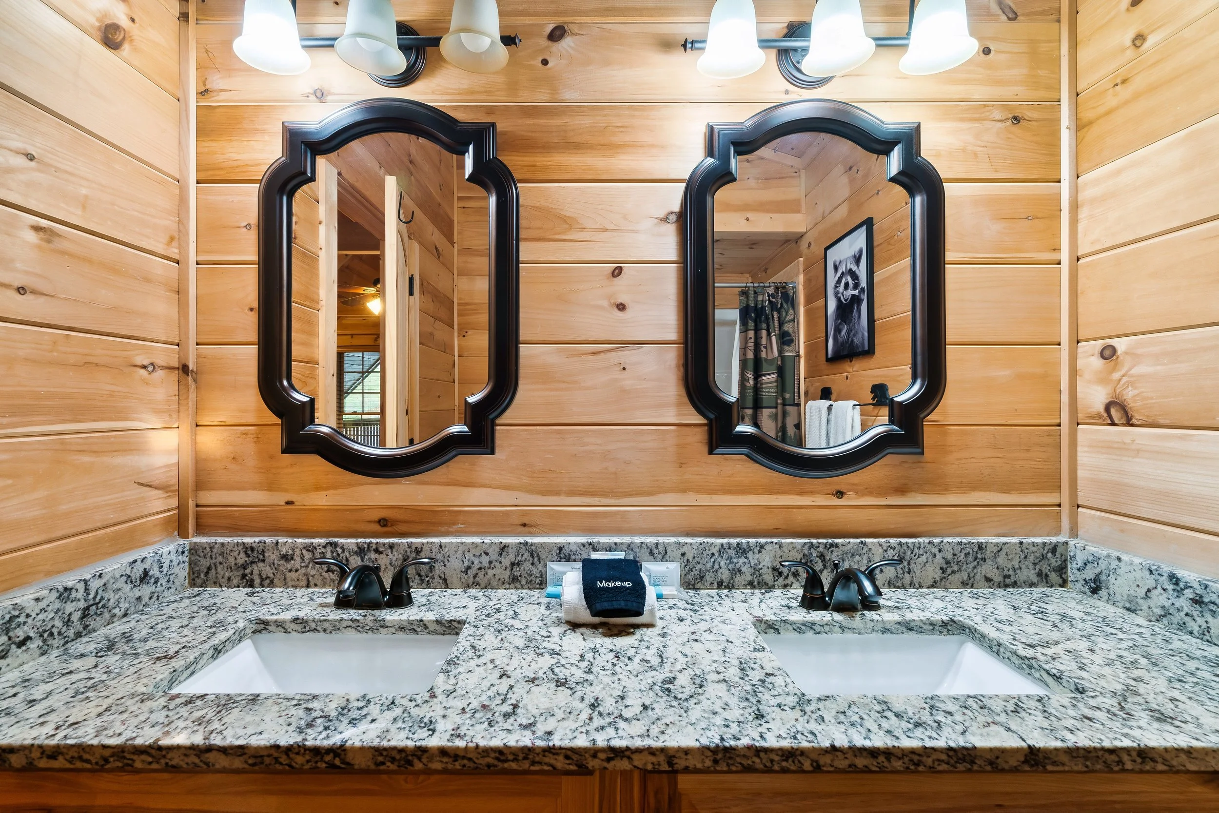 Bathroom 1 Loft- Smoky Top Sunset.jpeg