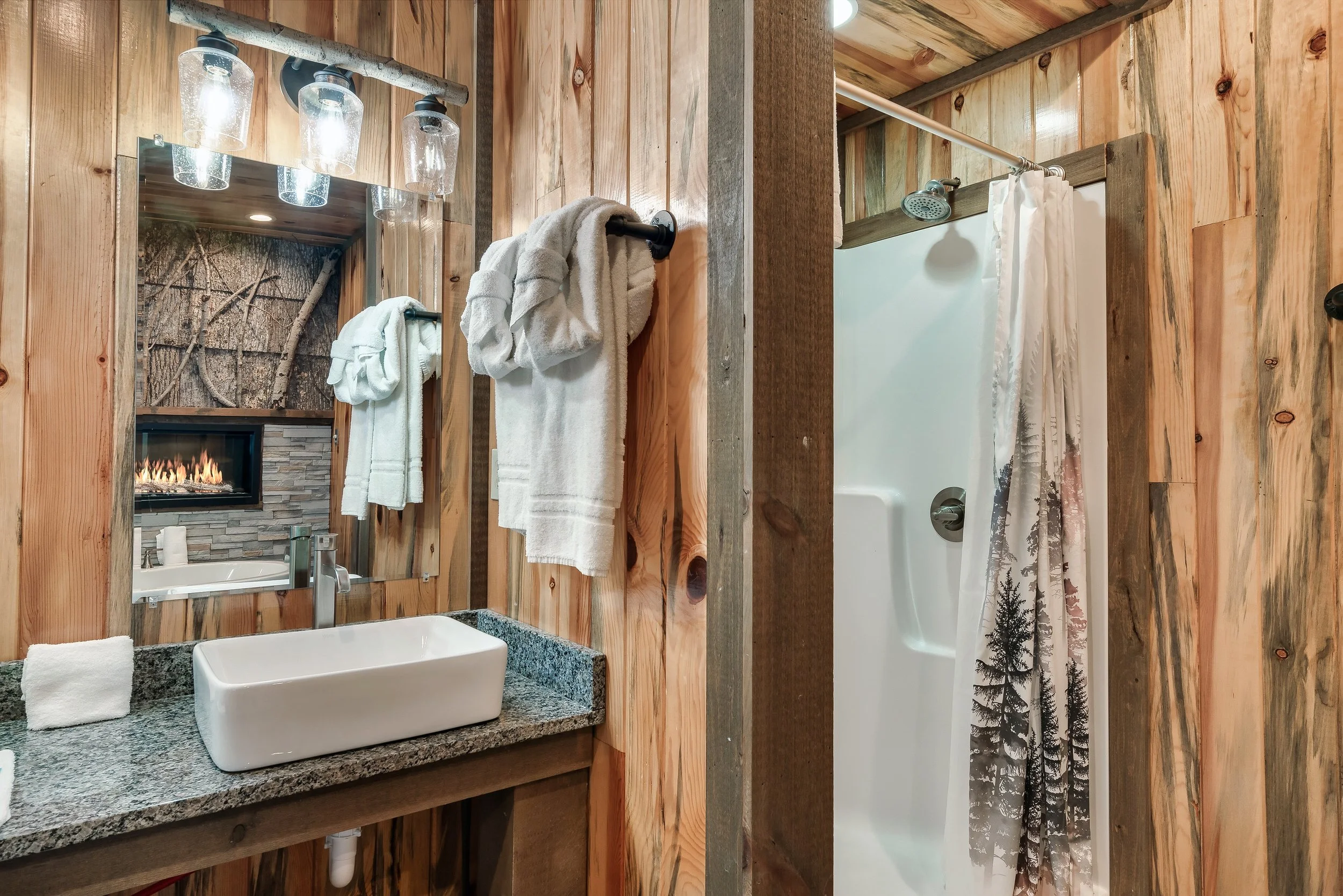 Bathroom 1-Glacier Falls.jpeg