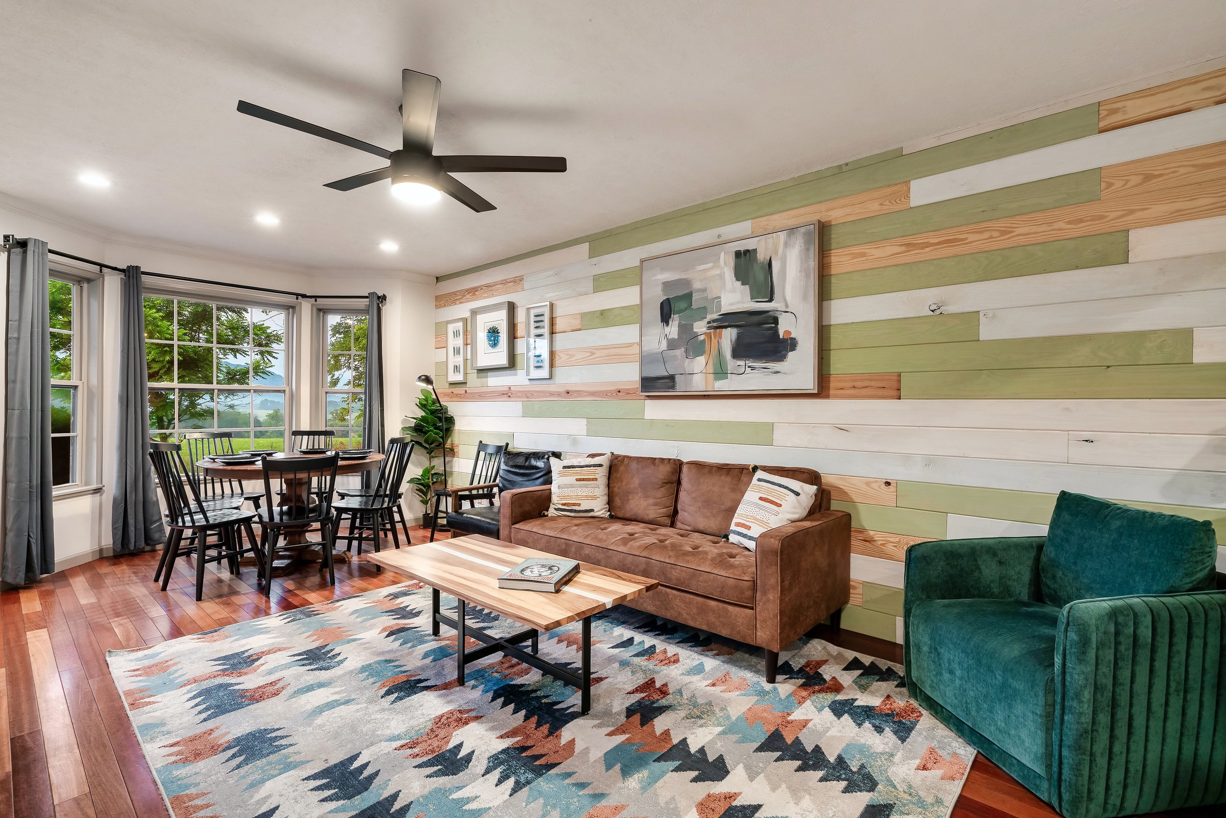 Living and Dining Room- Twin Smoky Lodge.jpeg