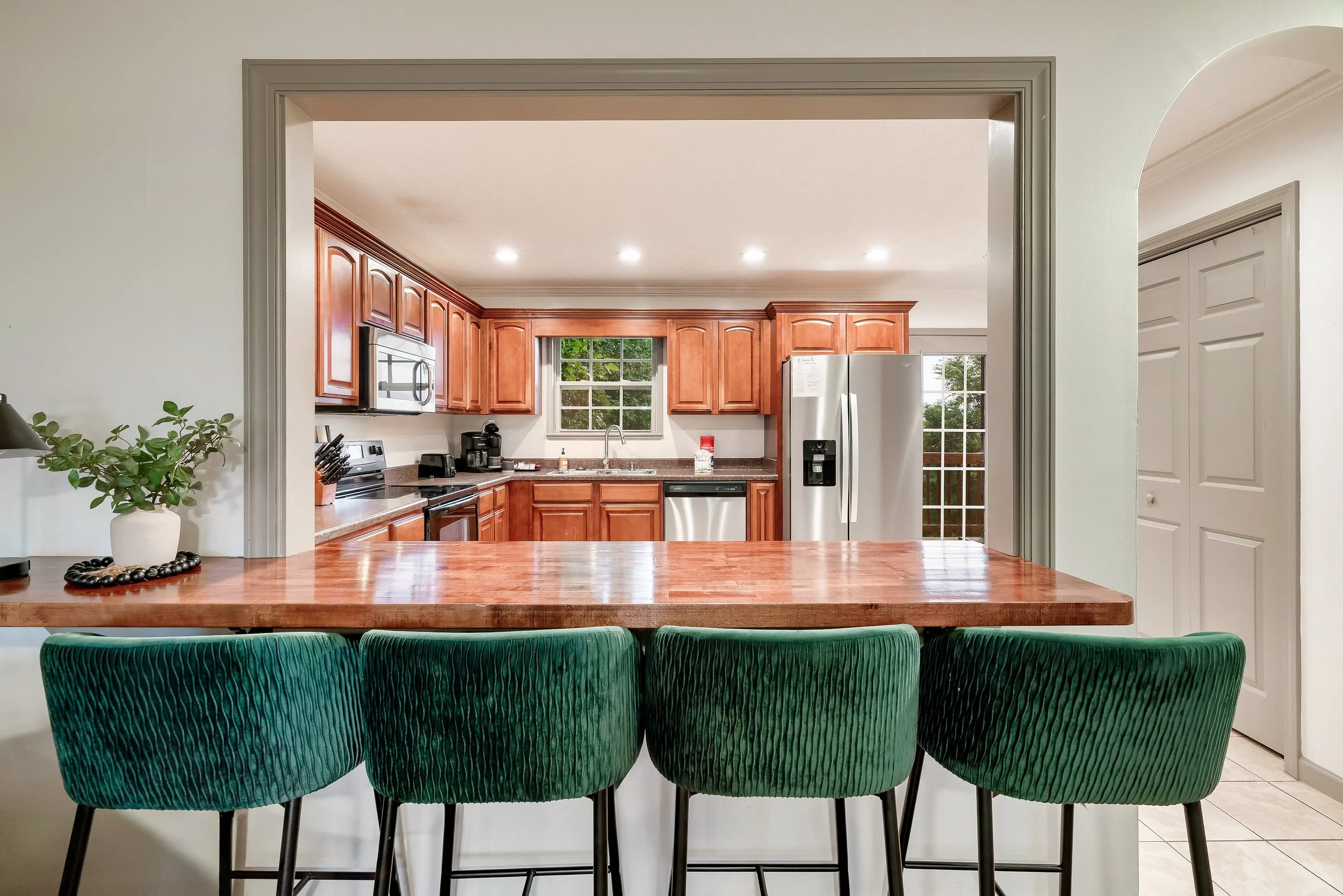 Kitchen- Twin Smoky Lodge.jpeg