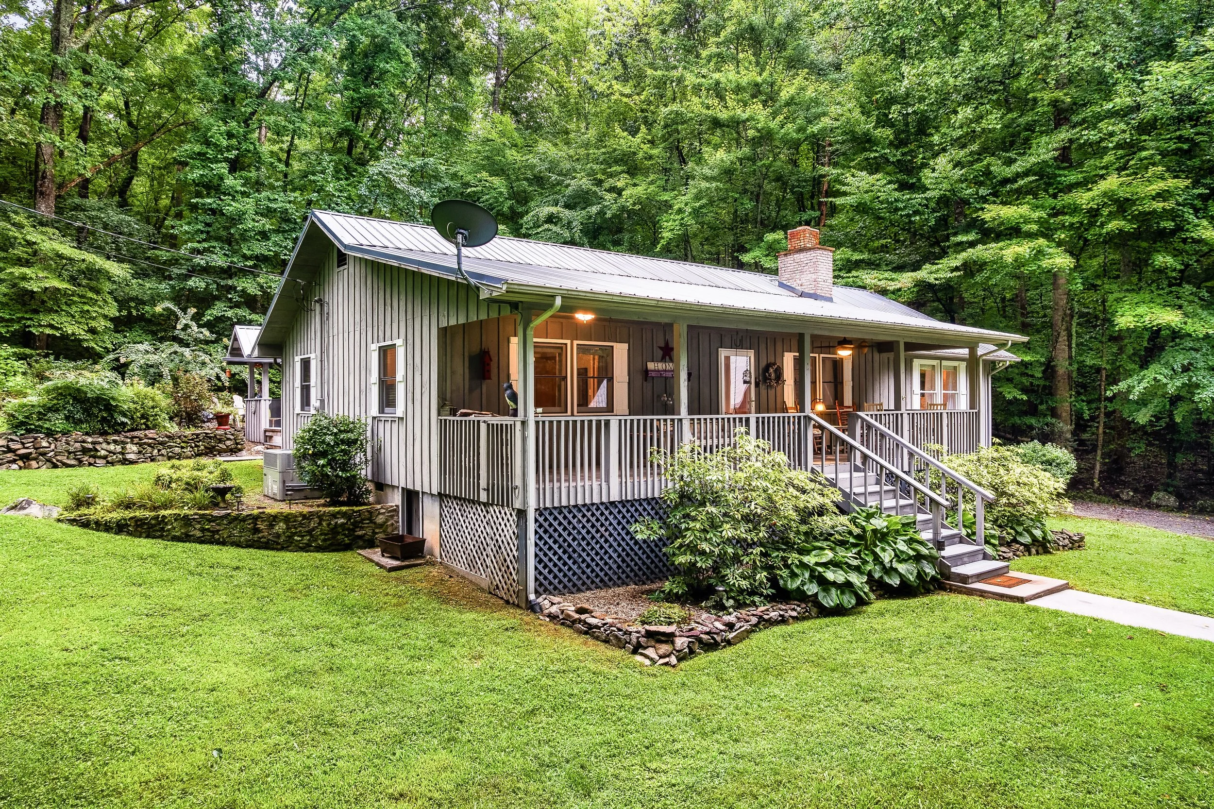 Outside- Peace In The Valley.jpeg