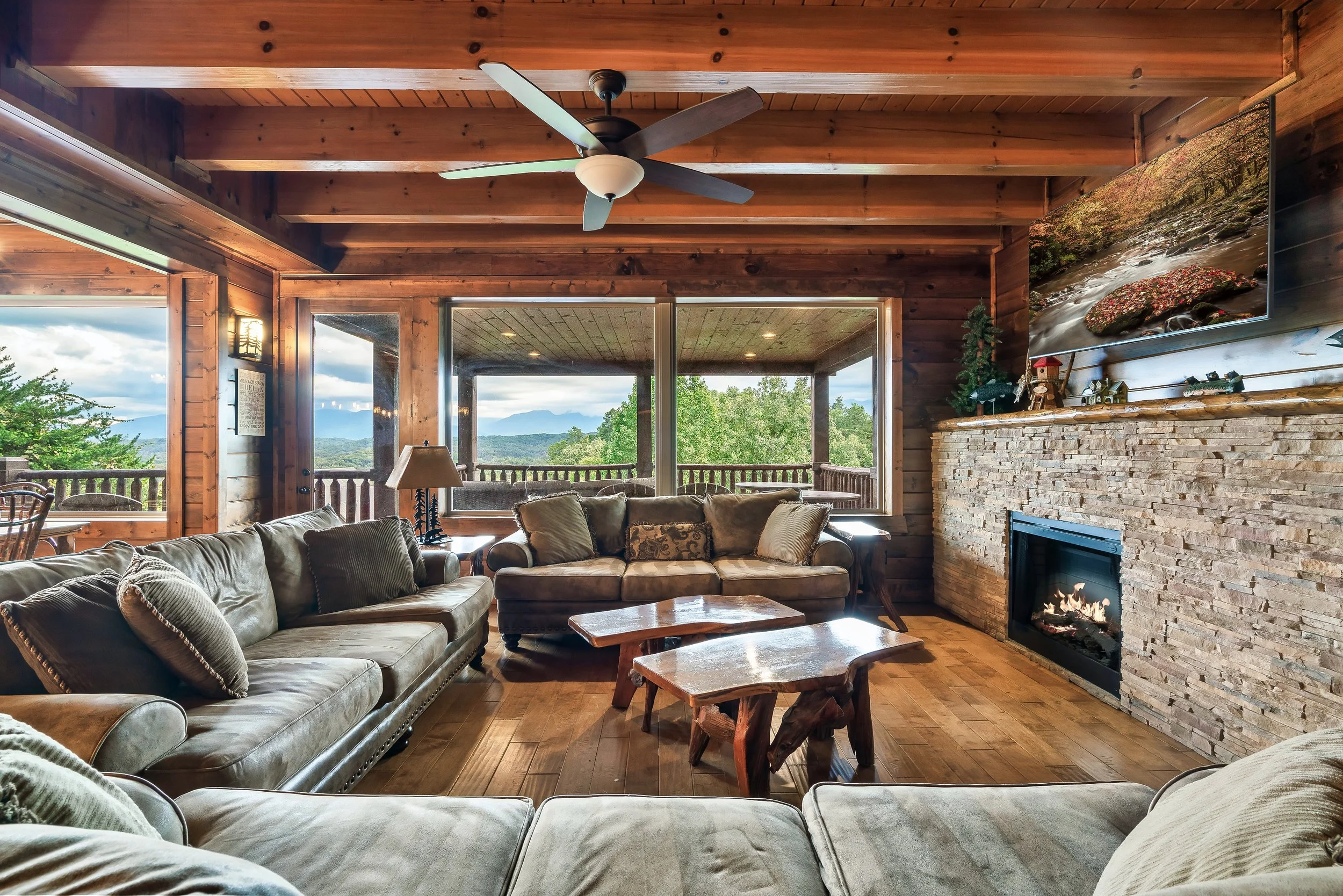 Living Room- Mountain Golf Lodge.jpeg