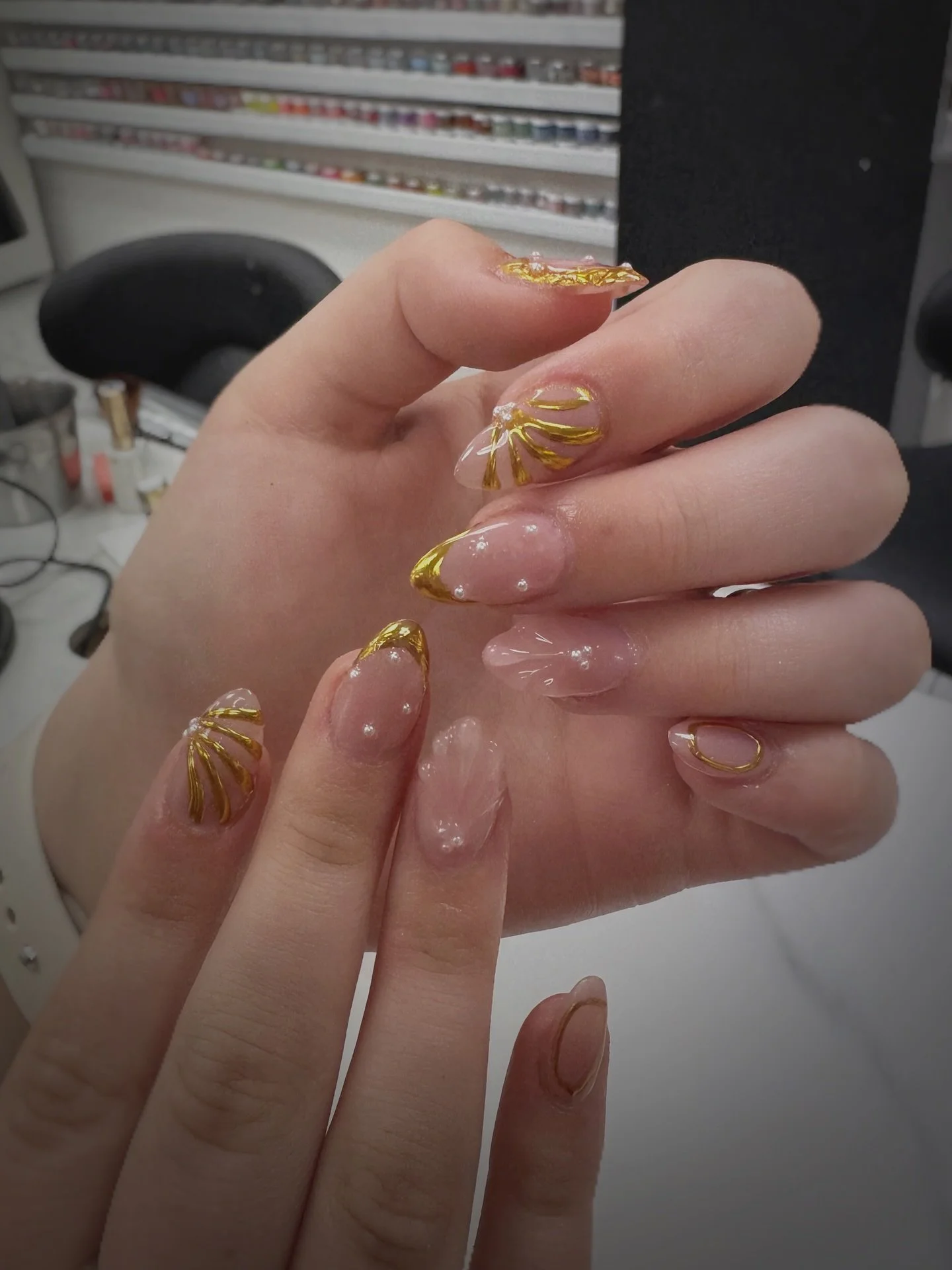 #almondshapenails #frenchnails #shellsnail 💅💅💅