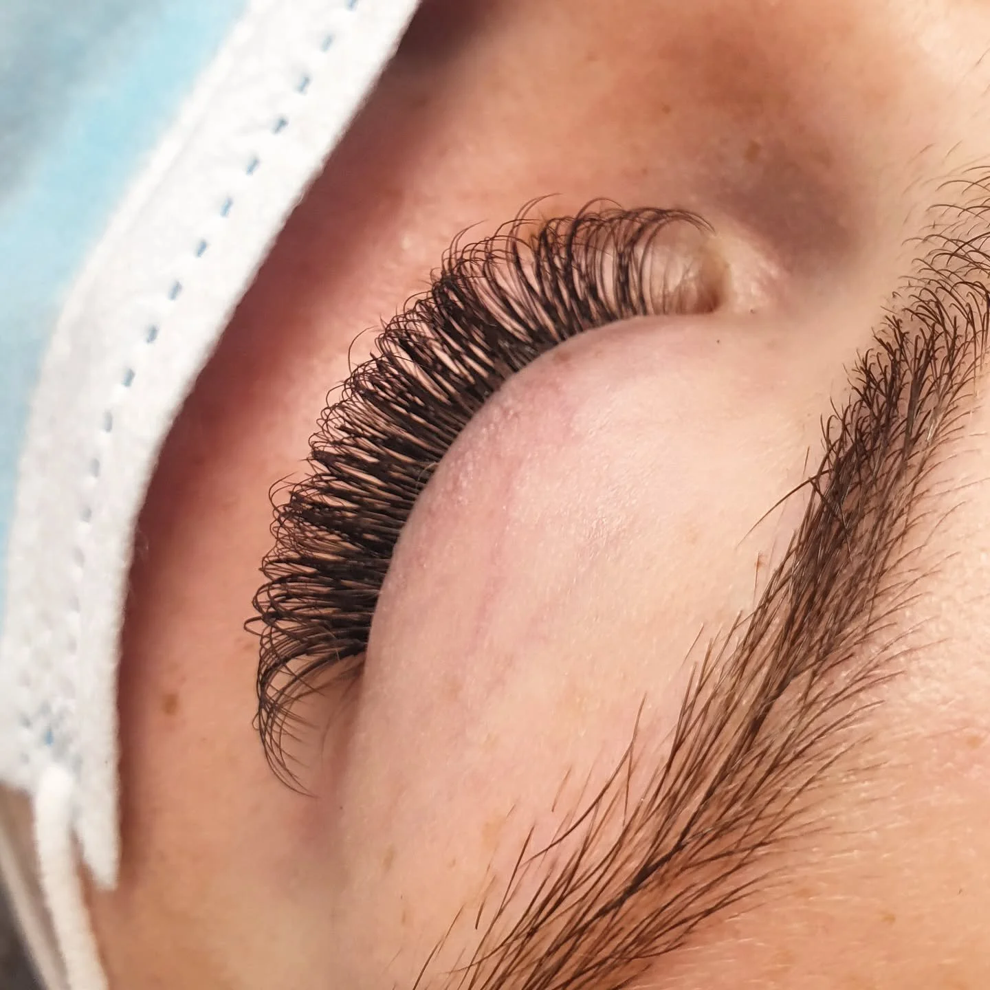 When it comes to eyelashes, we know what you need, even daily life, birthday party, work events or wedding. 
We make it suits your needs.

#eyemakeup #eyelashextensions #eyes #nailsalon