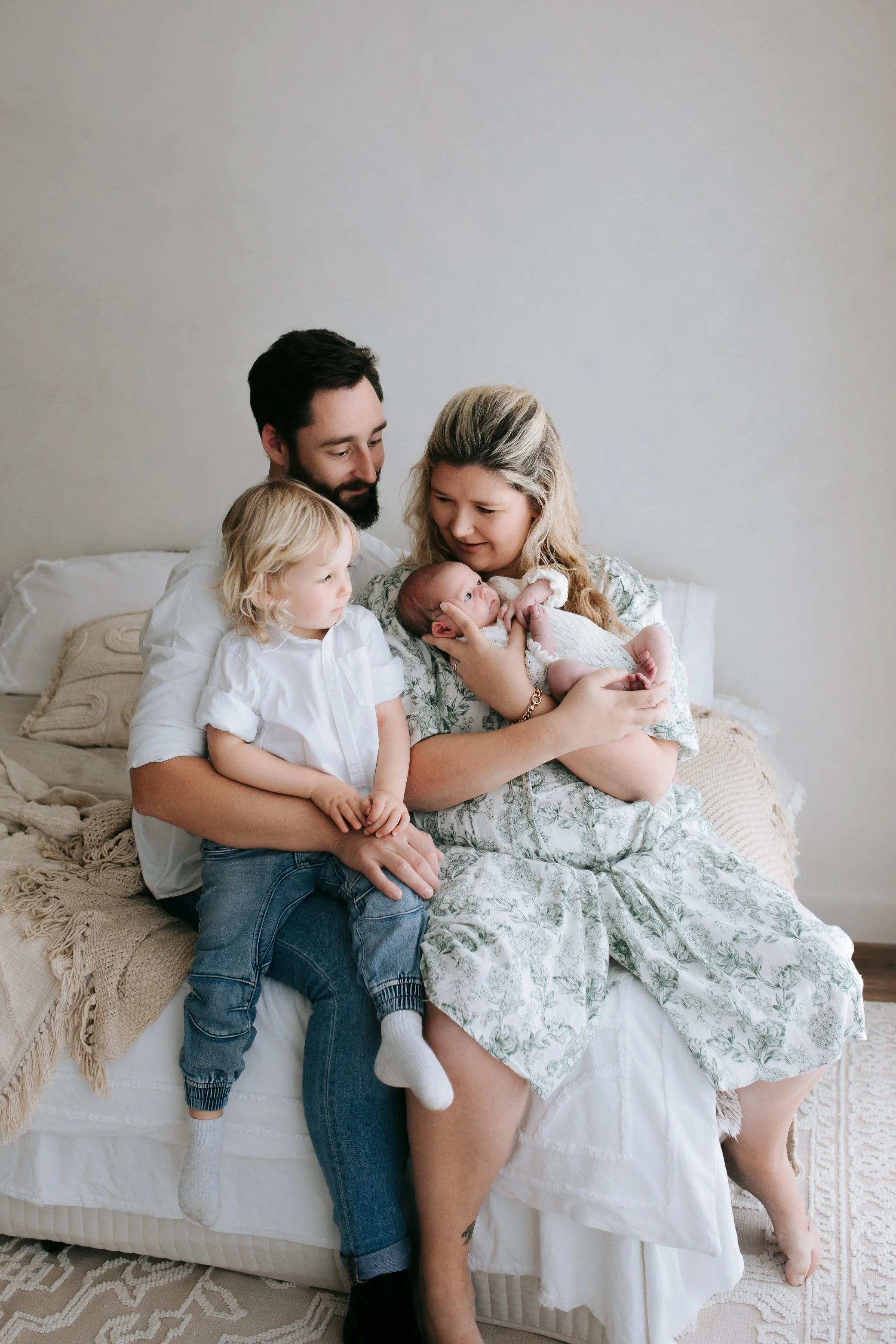 Hunter_Valley_Newcastle_Newborn_Photography--2.jpg