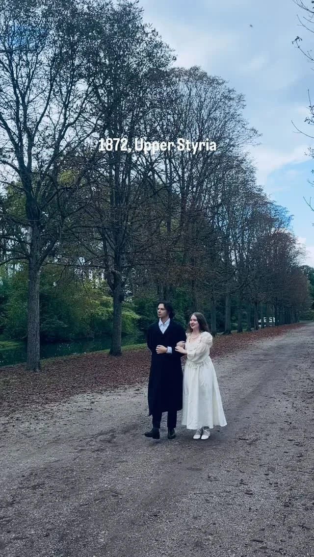 ‘Carmilla’ is coming this November to Theatre im Romanischen Keller. Book your seats through the link in the bio! 
.
.
.
.
.
.
#heidelberg #englishtheatre #schauspielgruppe #theater #universitätheidelberg #gothicgermany