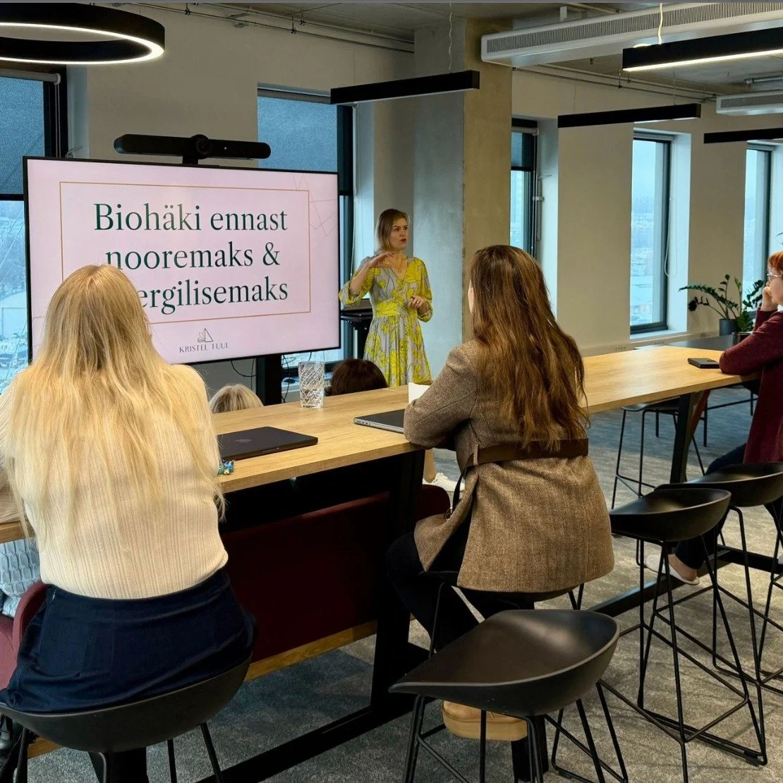 R&otilde;&otilde;m oli jagada @merit.tarkvara t&ouml;&ouml;tajatele, kuidas liikuda v&auml;simusest stabiilsesse energiasse, et saavutada 2x paremad t&ouml;&ouml;tulemused ilma tervist ohverdamata.

Koolituse tagasiside: "Kristel oli v&auml;ga p