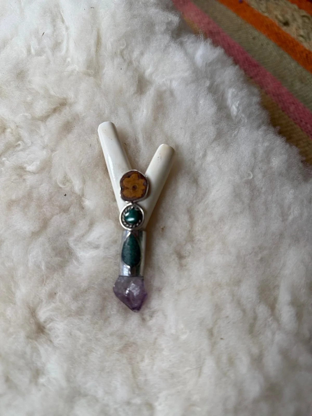 Llama Bone, Amethyst & Aya Kuripe