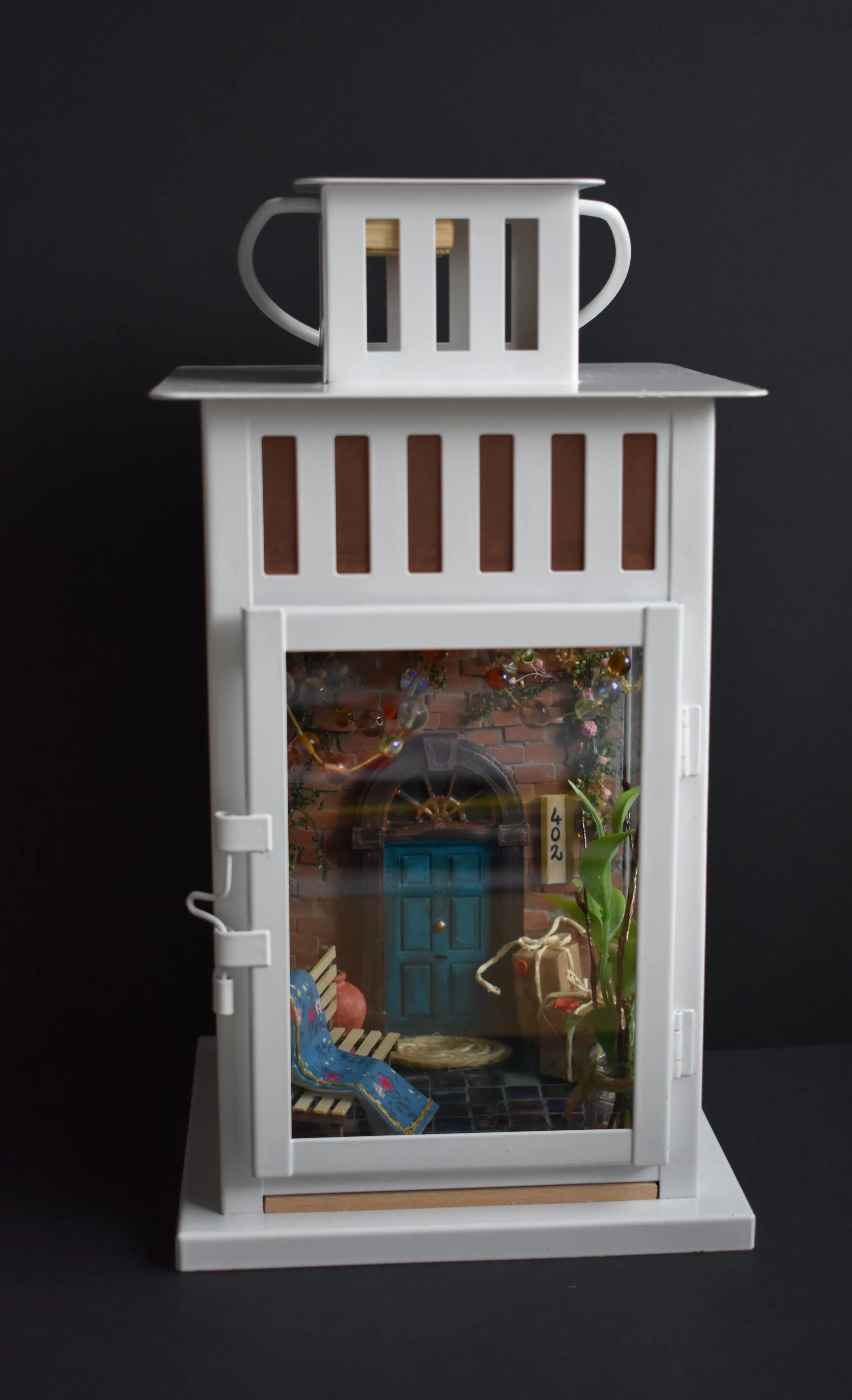 Forgotten lantern - I saw an AI generated picture from a miniature door with some things in front of it and it sparked something in me... A whole while later, I created this. I already have so much more ideas :). The idea of creating art with somethi