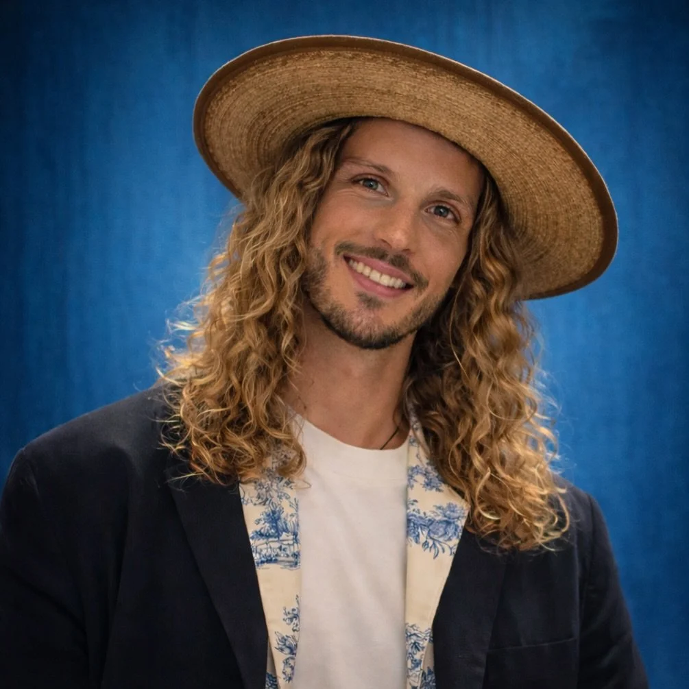 As I renew myself, may I renew the world around me.

There is something very humbling in watching an identity die with awareness. In feeling the grief of what once held you, and still choosing to let it go. Over the past months, I&rsquo;ve been livin