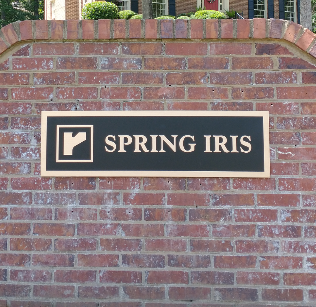 Spring-Iris-sign-e1670964488157.png