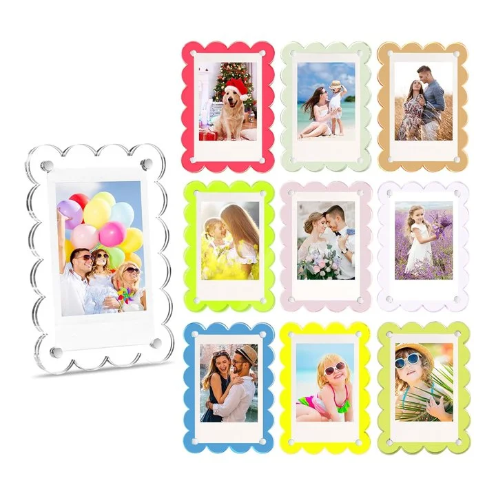 Polaroid Magnetic Frames
