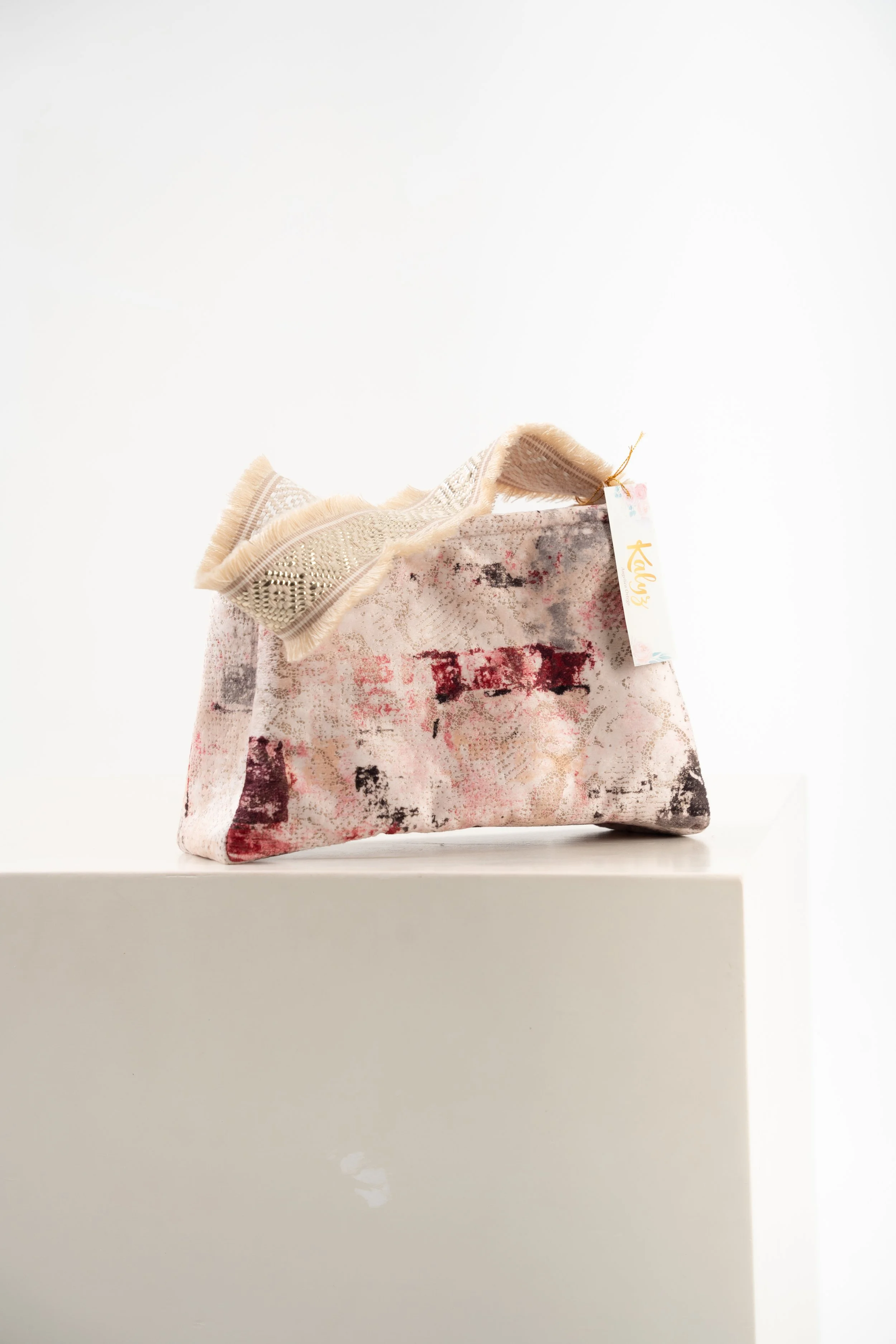 Purse Sara Vinotinto2.jpg