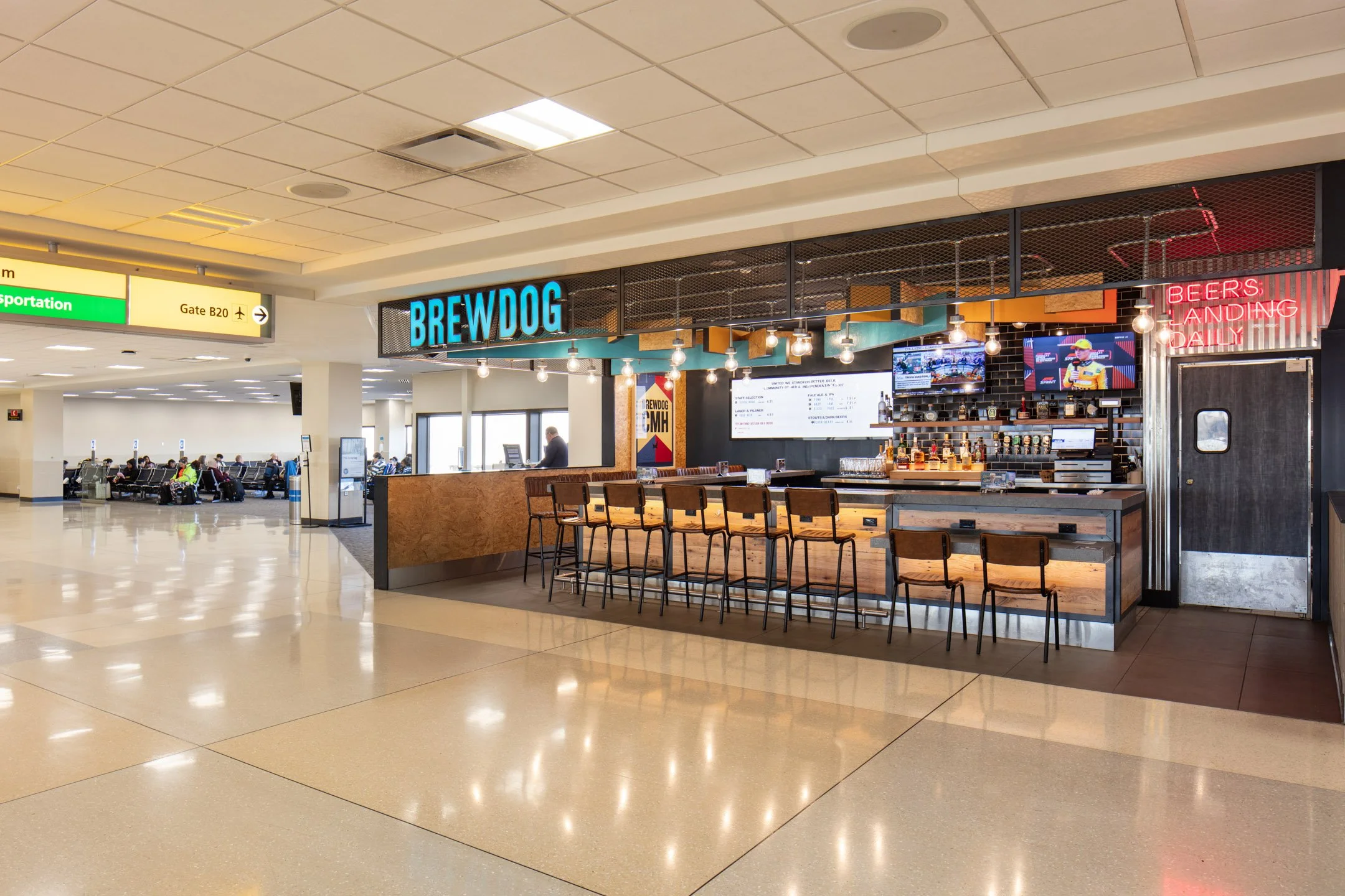 Brew-Dog-Columbus-Airport-Drew-Lehman-08.JPG