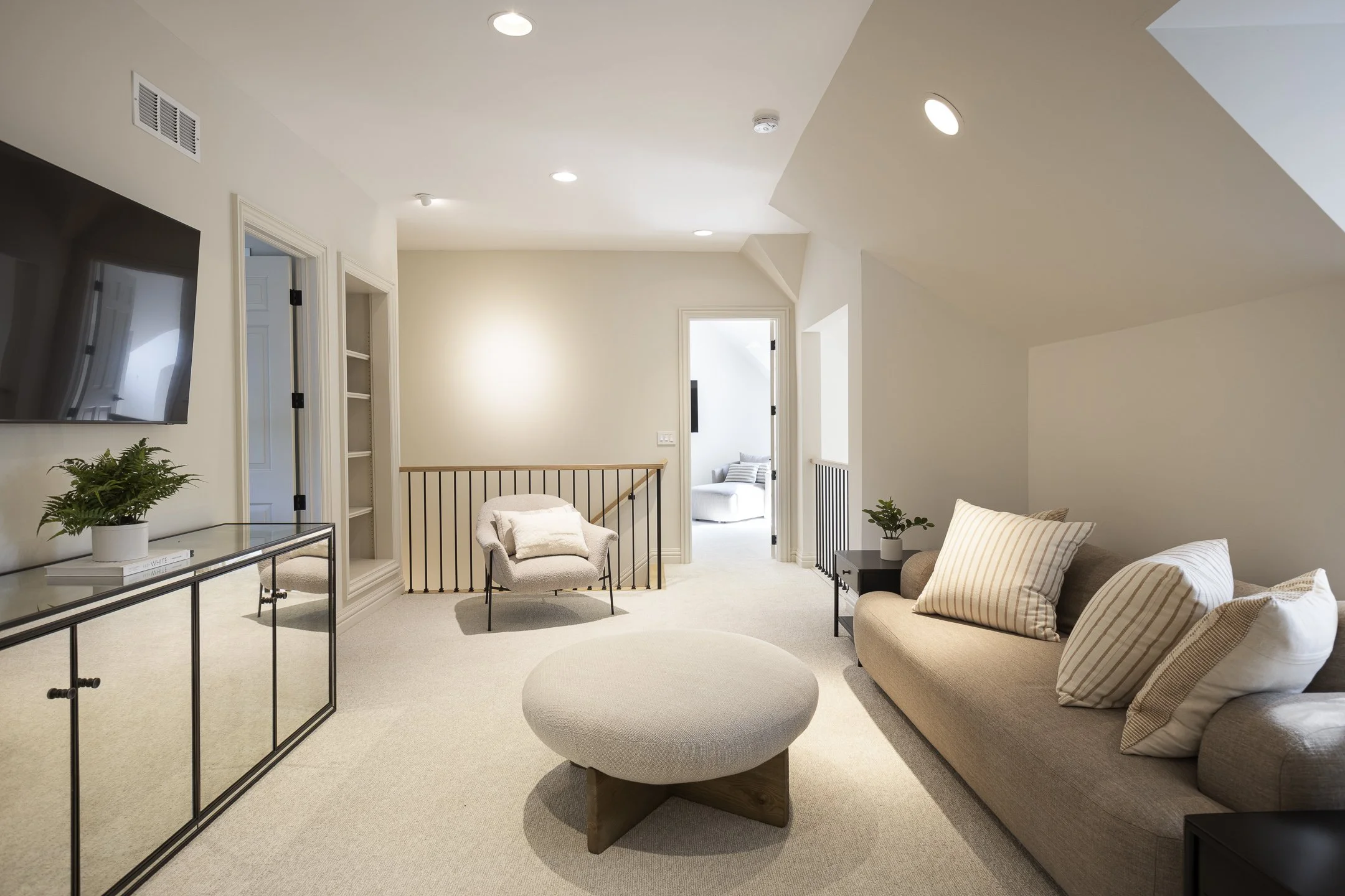 38 Pickett Place-041.jpg