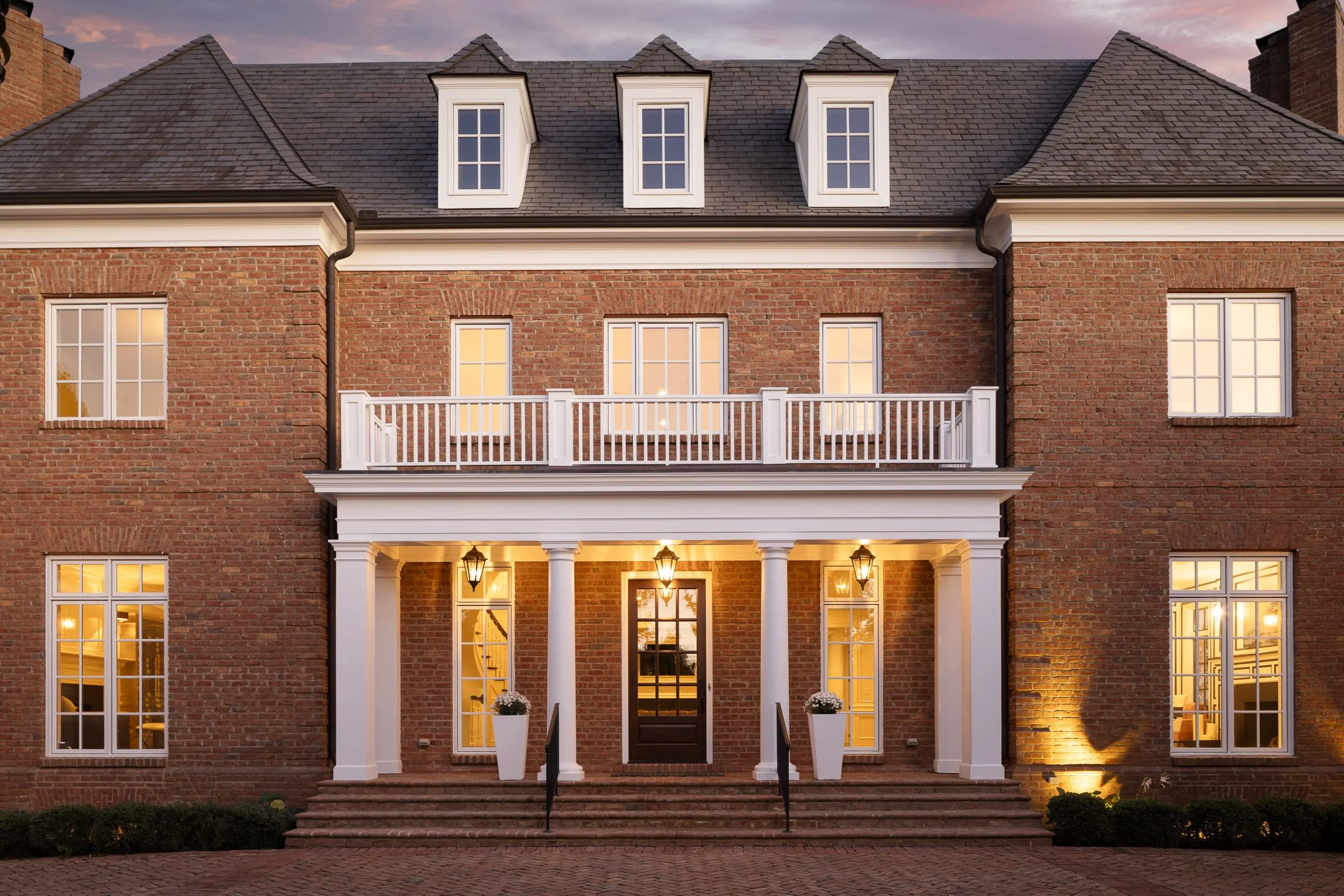 11 Highgrove Exterior-02.jpg