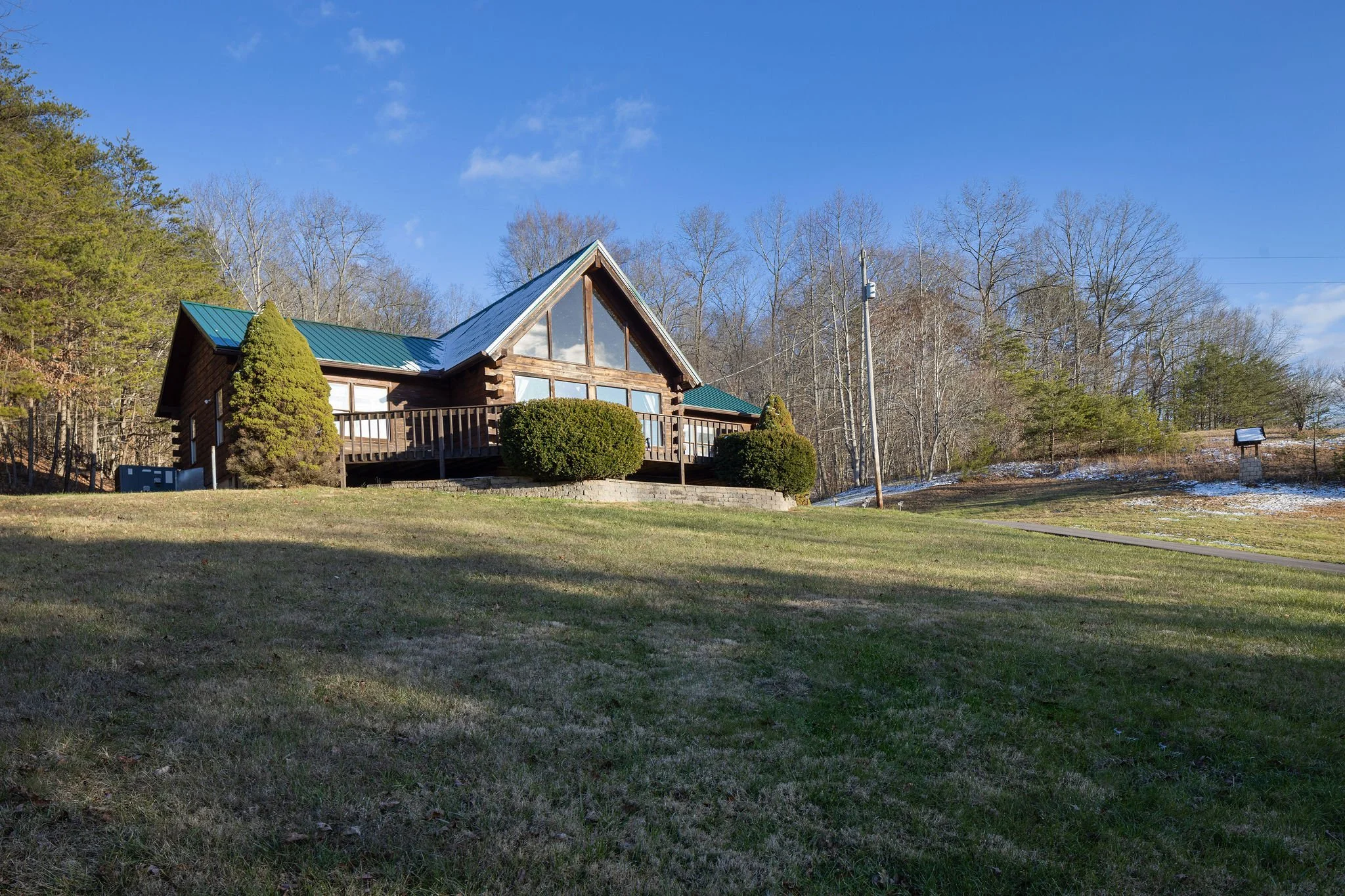 Sweet Pines Cabin-001.JPG