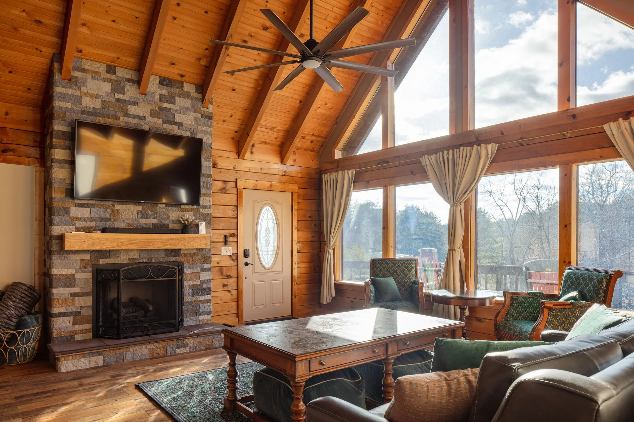 Sweet Pines Cabin-011.JPG