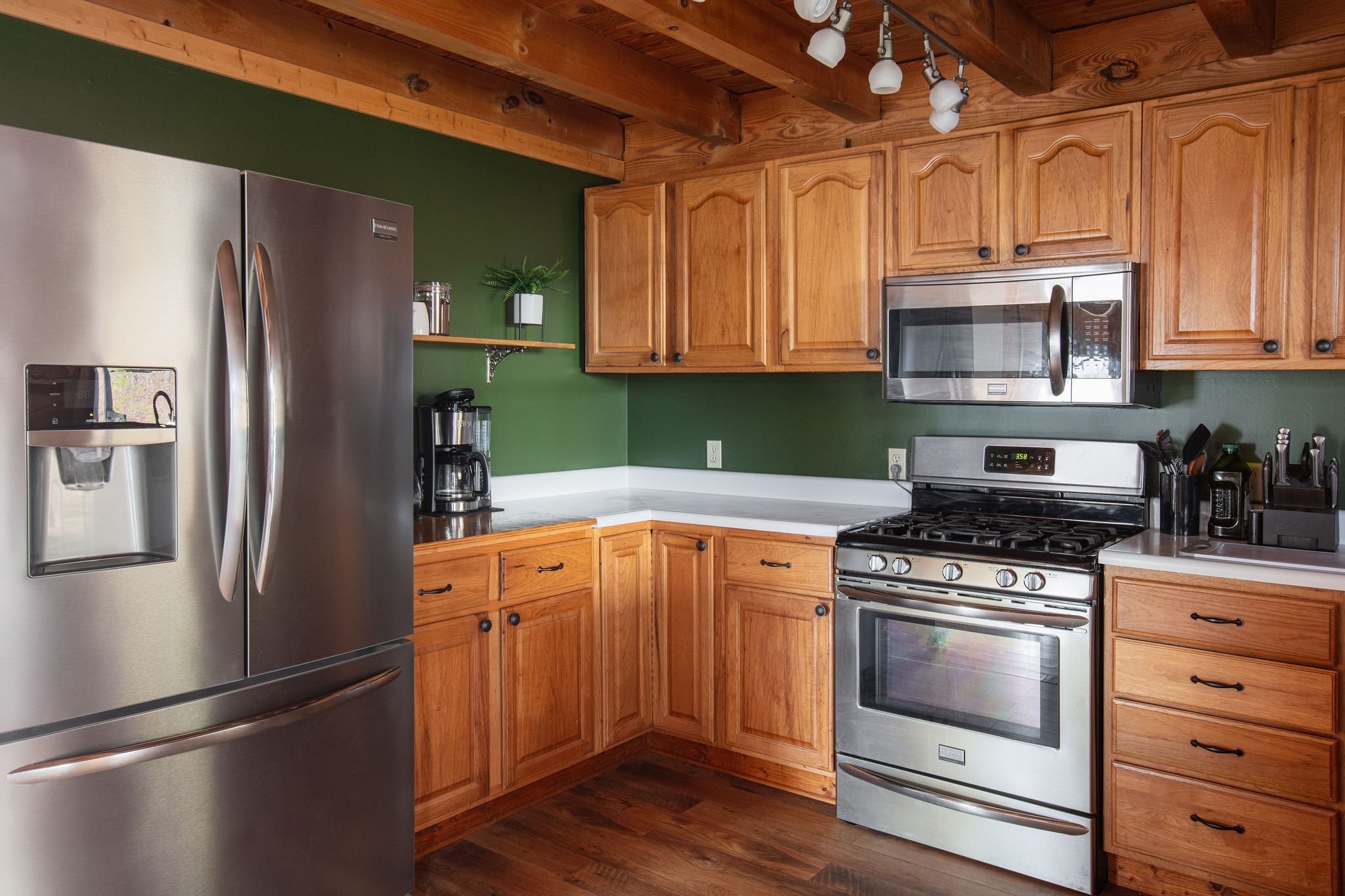 Sweet Pines Cabin-014.JPG