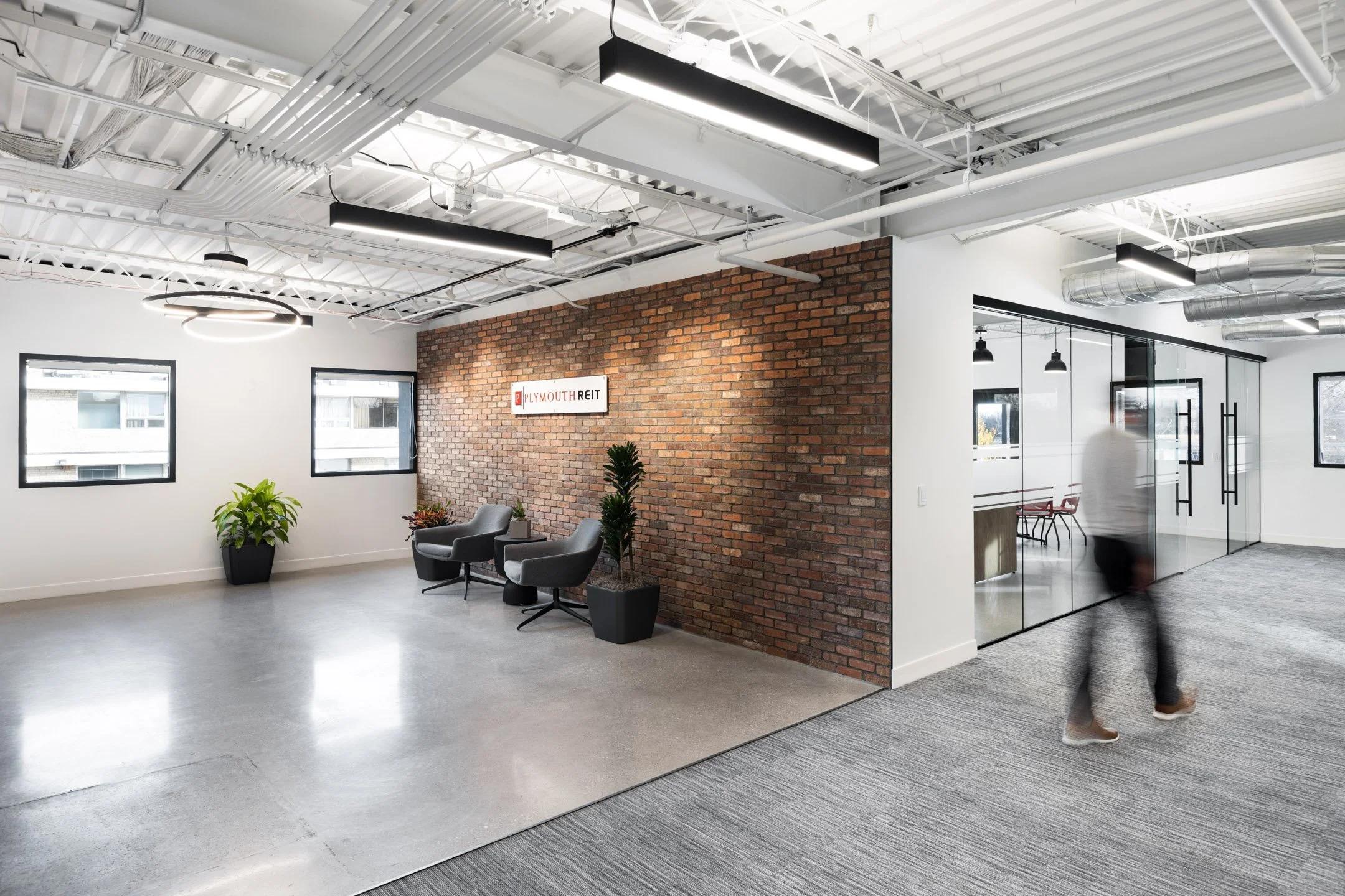 Plymouth REIT-002.JPG