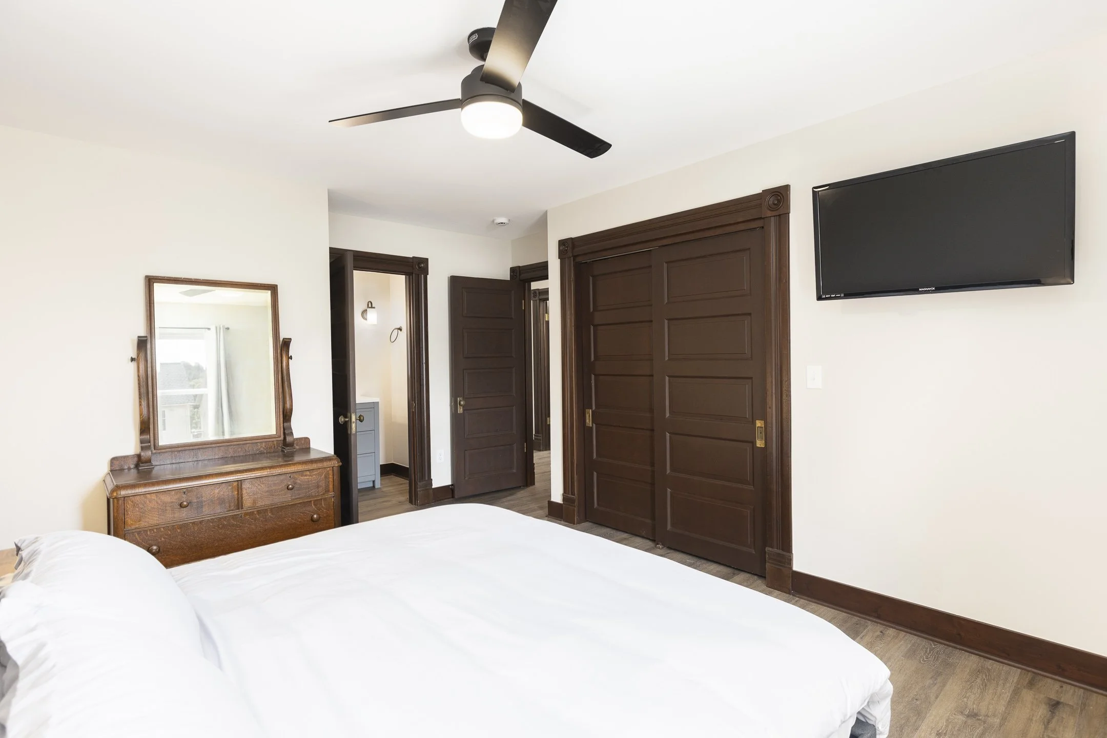 Web Size - 2636 North Street, Granville - Guest House-030.jpg