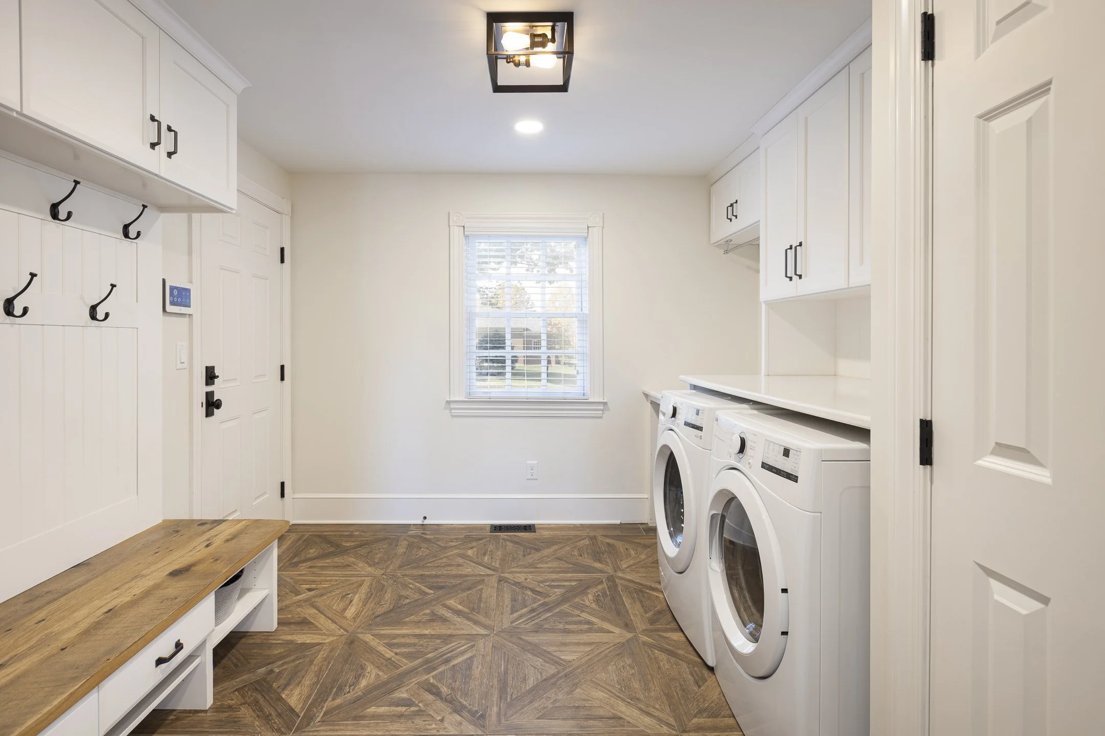 7697 Somerly Ct-028.jpg